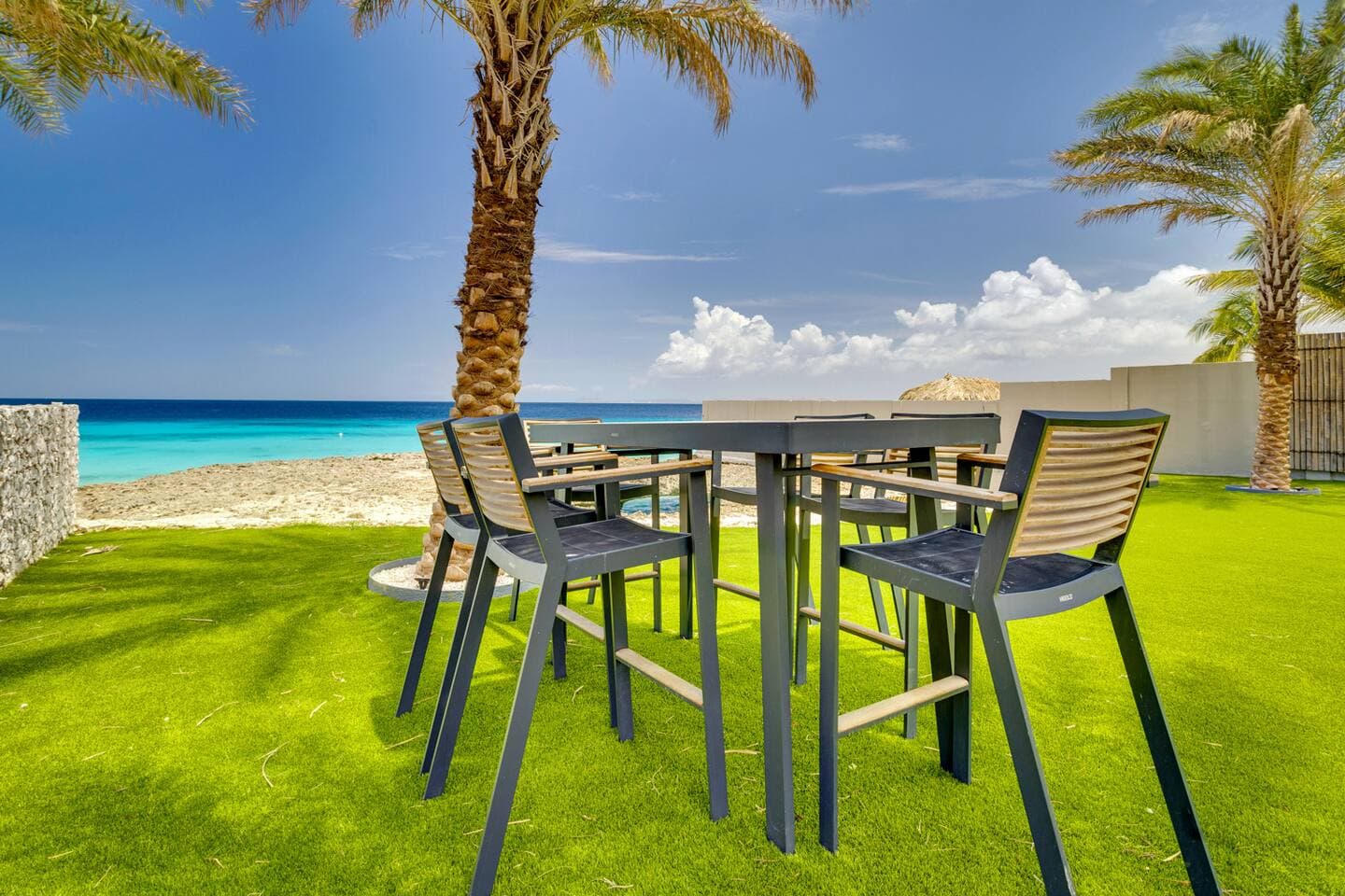 Sea Front Luxury Villa 49