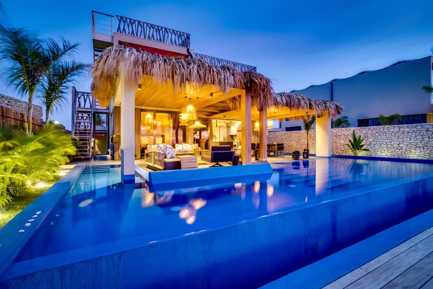 Sea Front Luxury Villa 68