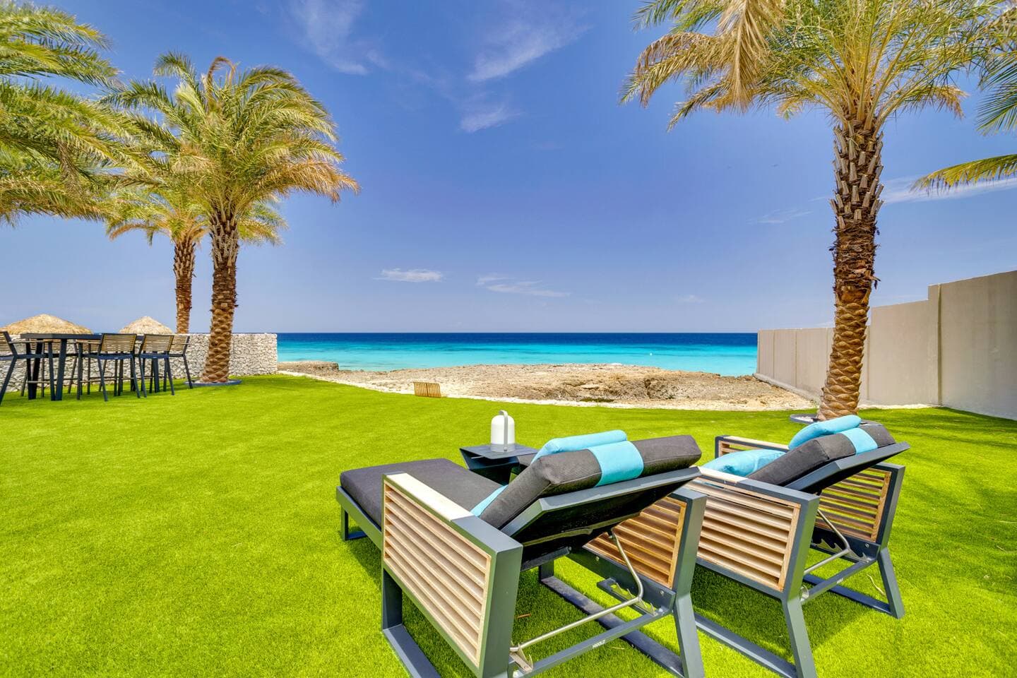 Sea Front Luxury Villa 48