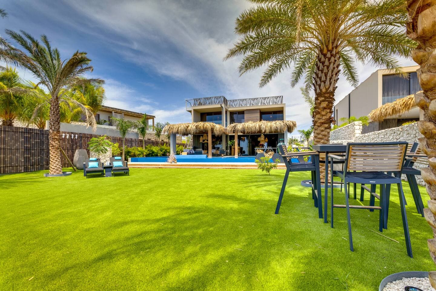 Sea Front Luxury Villa 62