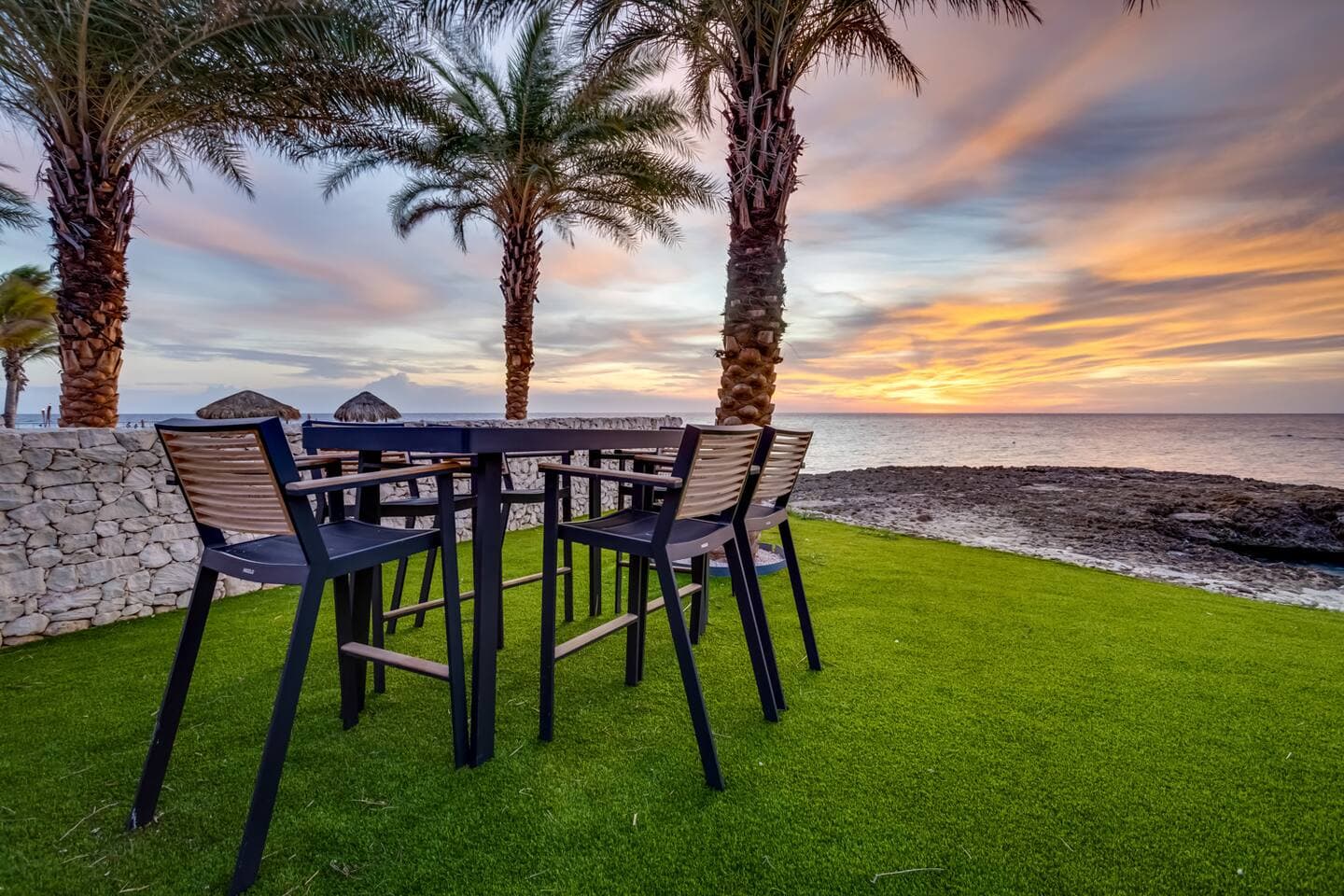 Sea Front Luxury Villa 90
