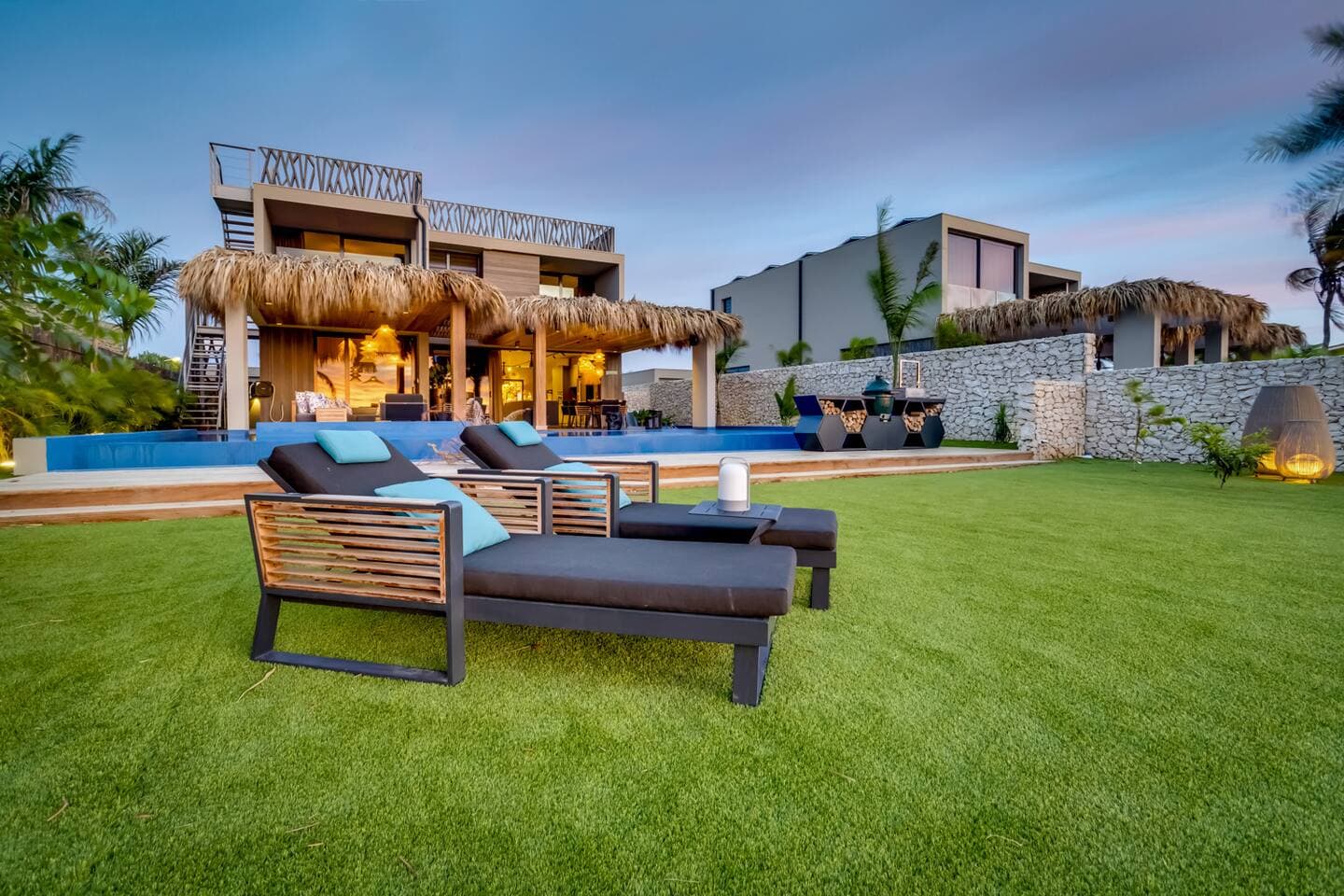 Sea Front Luxury Villa 79