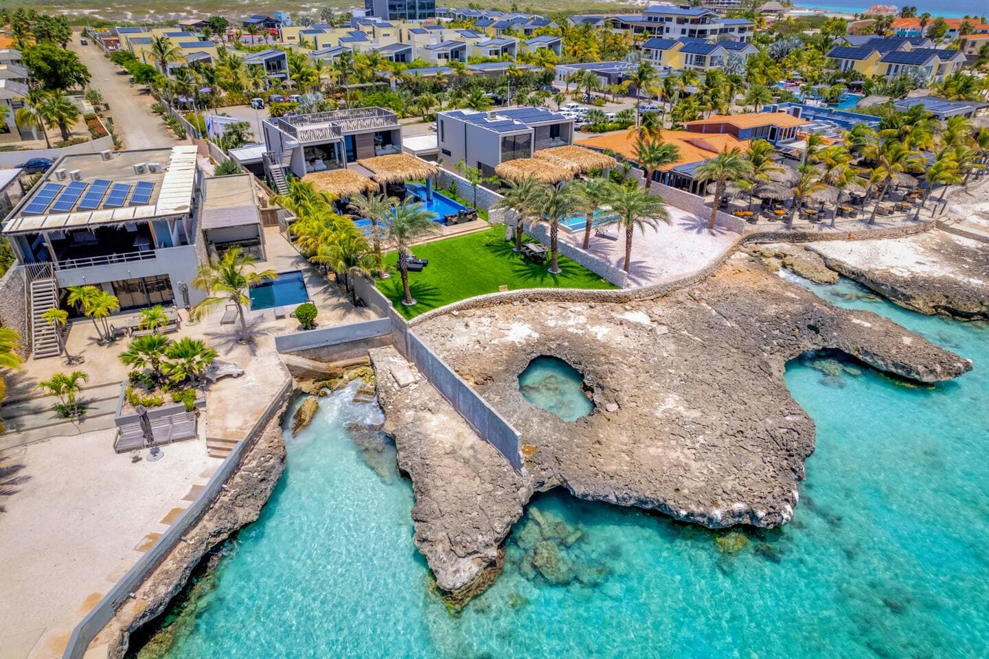 Sea Front Luxury Villa 75