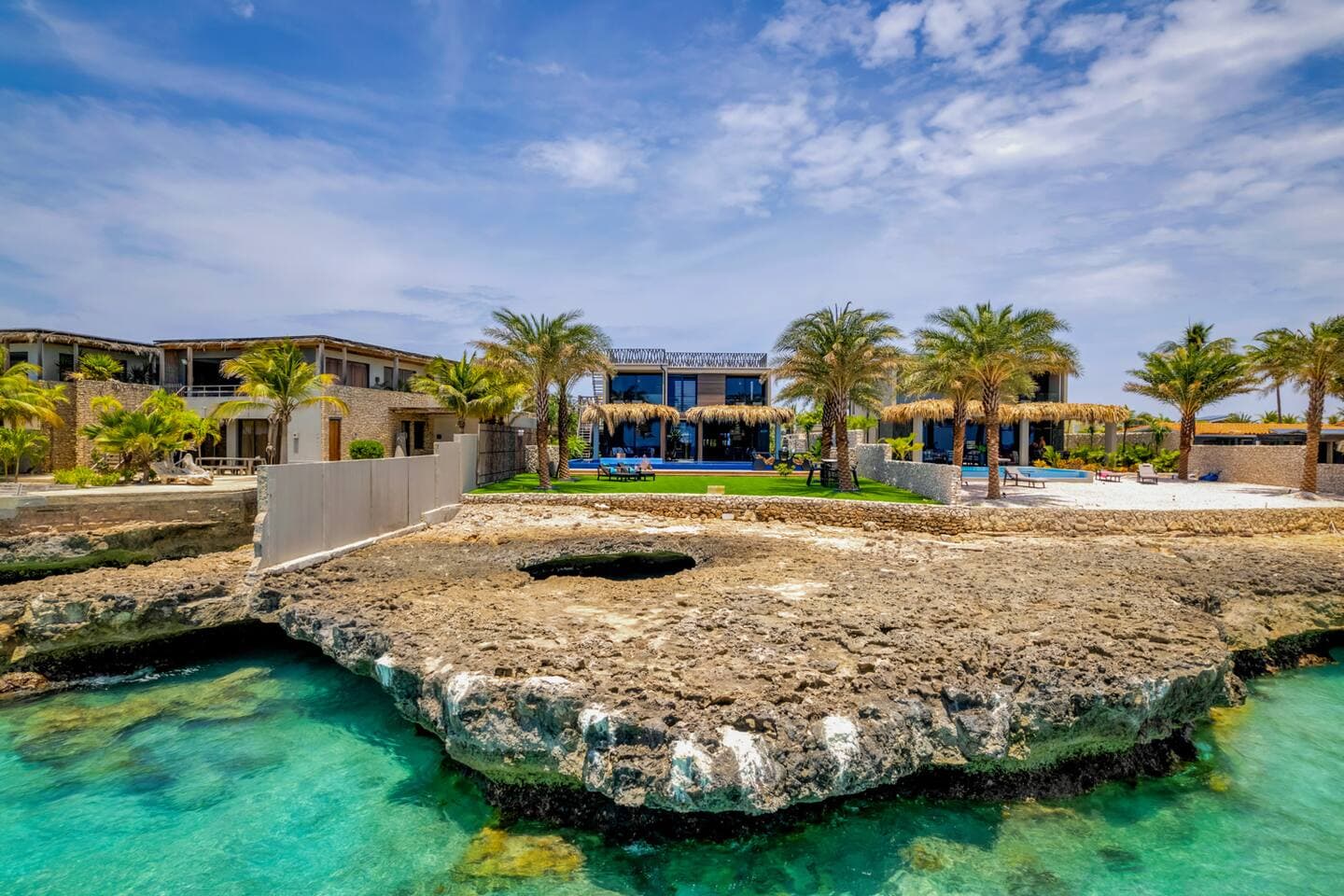 Sea Front Luxury Villa 92