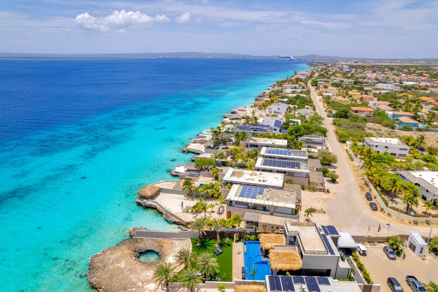 Sea Front Luxury Villa 98