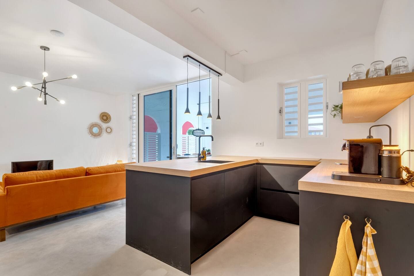 Gallery Image 13