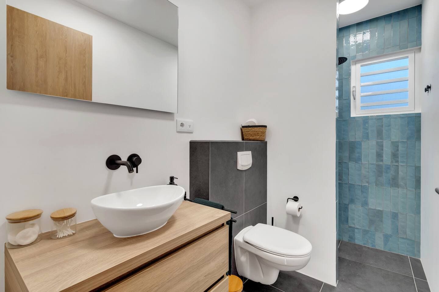 Gallery Image 9