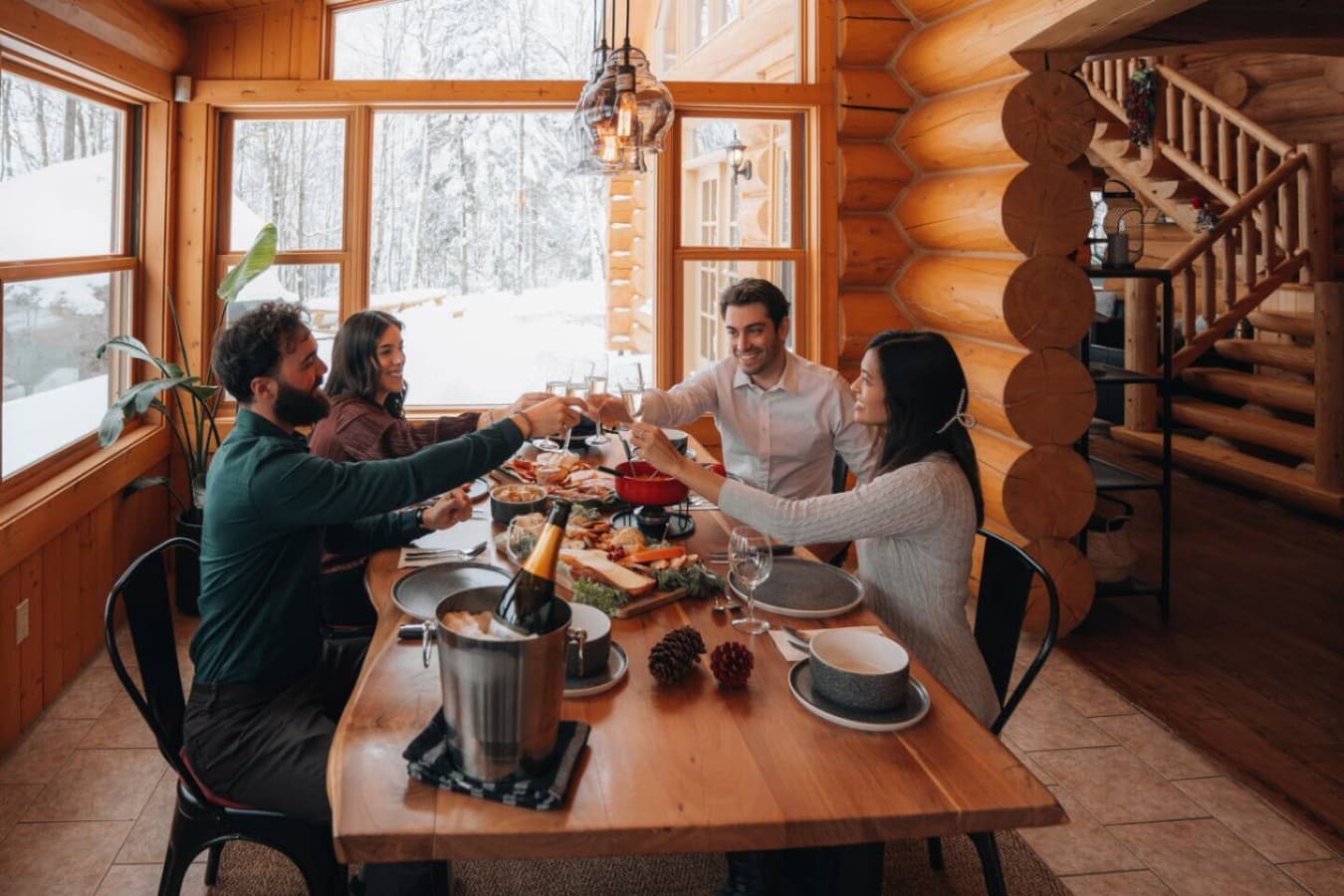 Good friends, great food, and unforgettable moments - the perfect ingredients for a dinner to remember