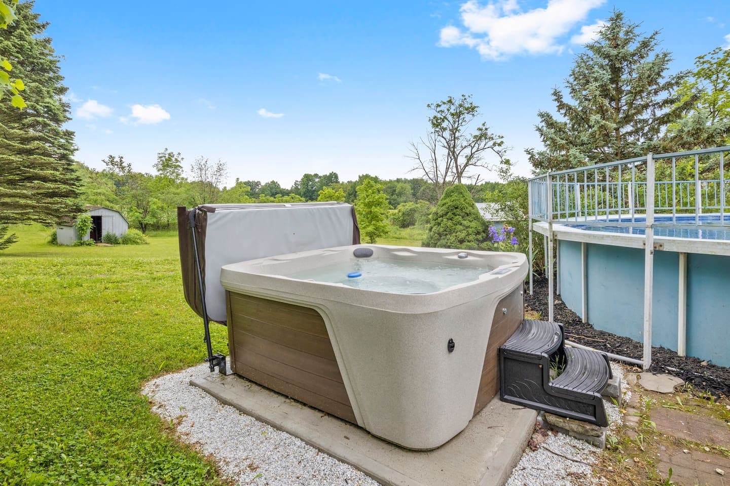Hot tub on the raised deck