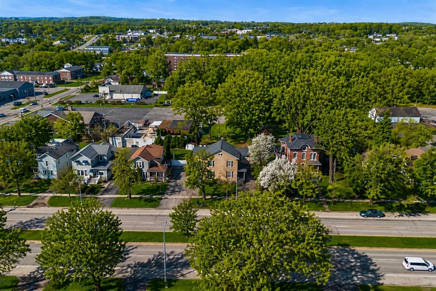 Neighborhood view toward the nearby city