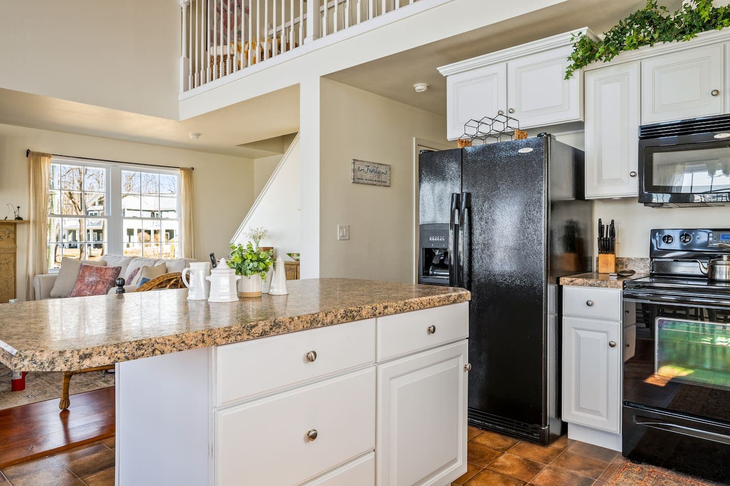 Breakfast counter beside the kitchen
