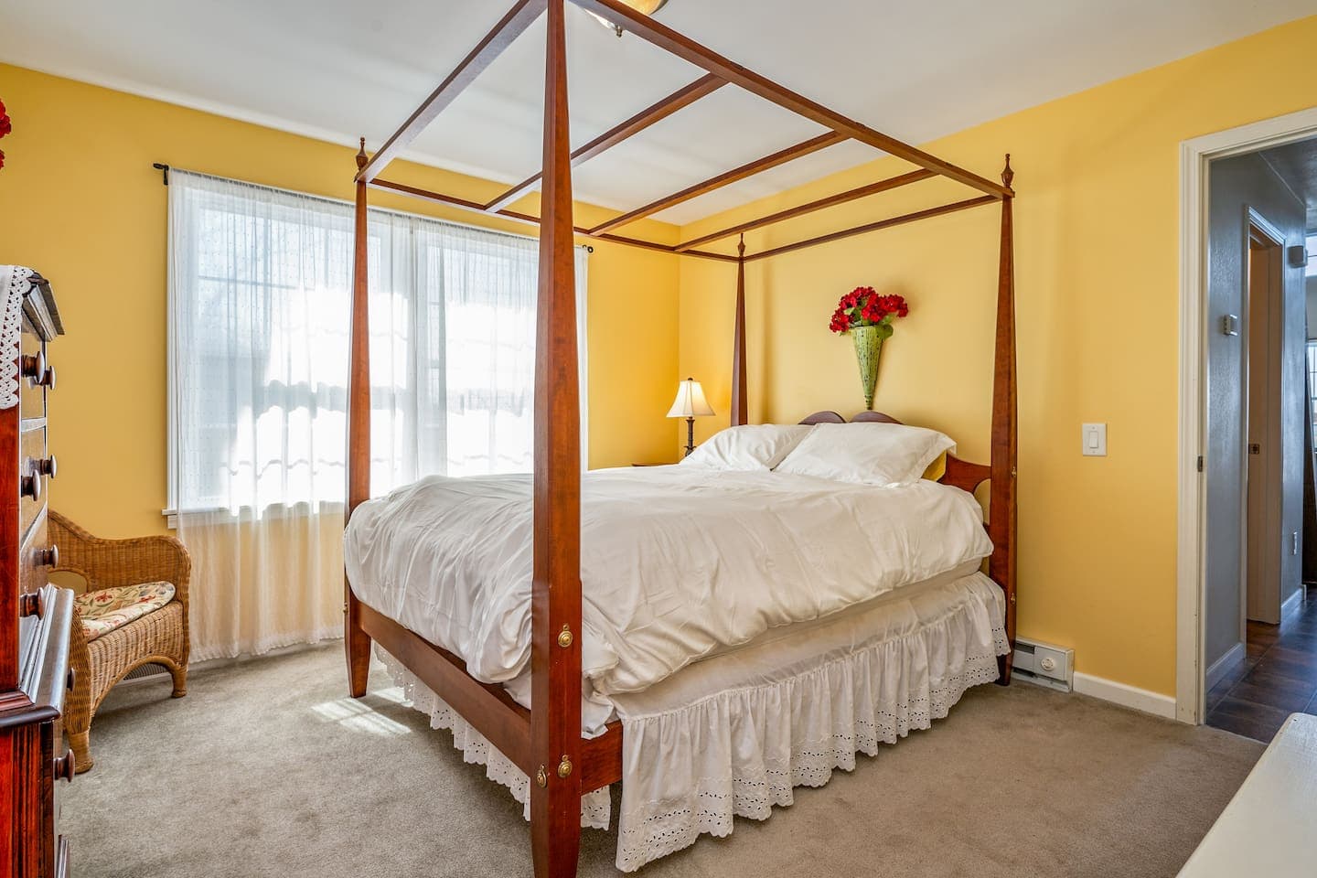 Queen bedroom with four-poster bed