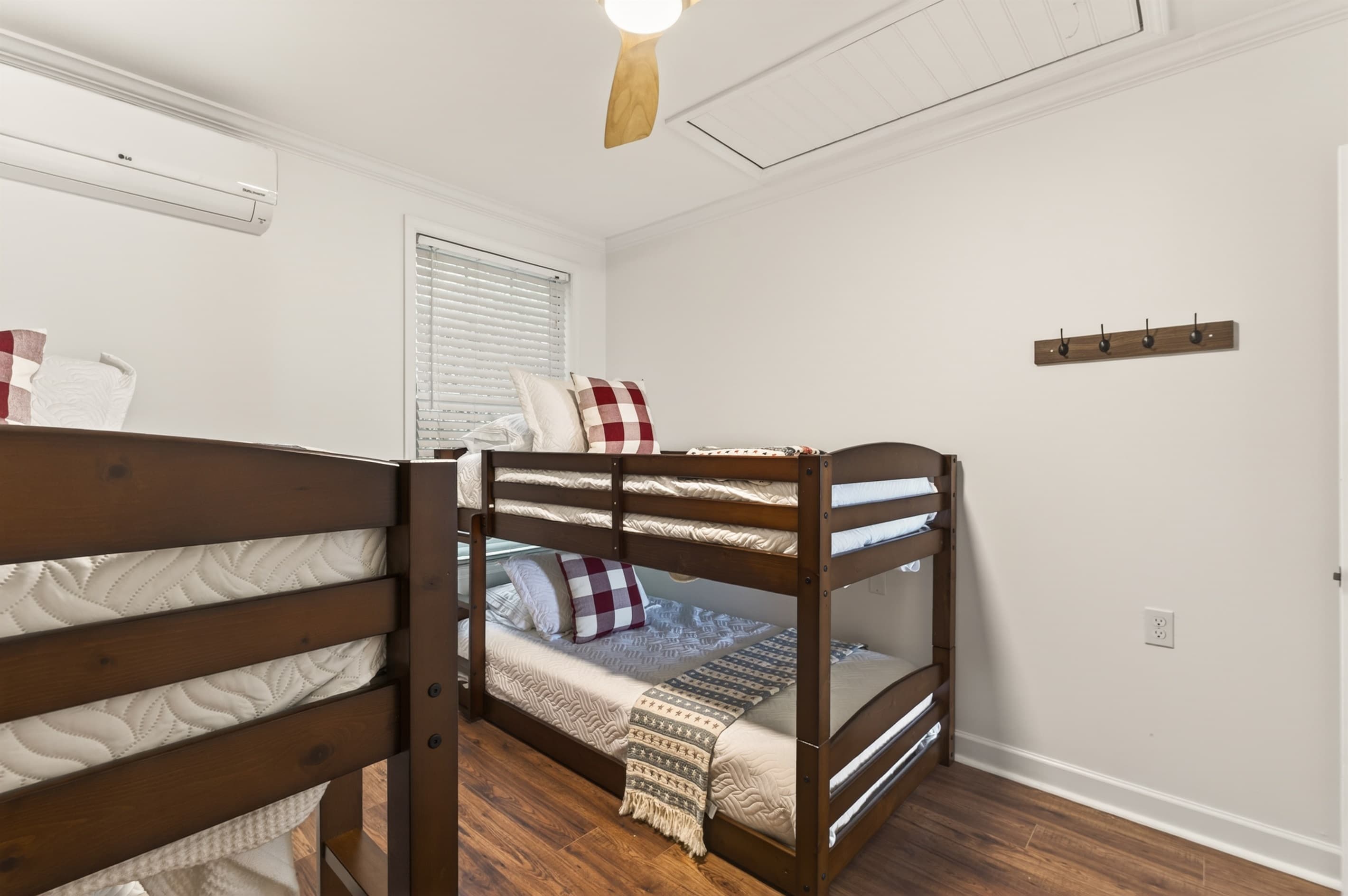 Bunk room with two bunk beds