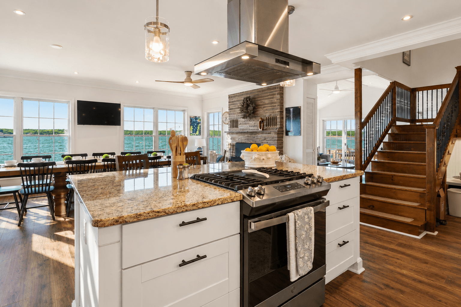Kitchen range built into the island