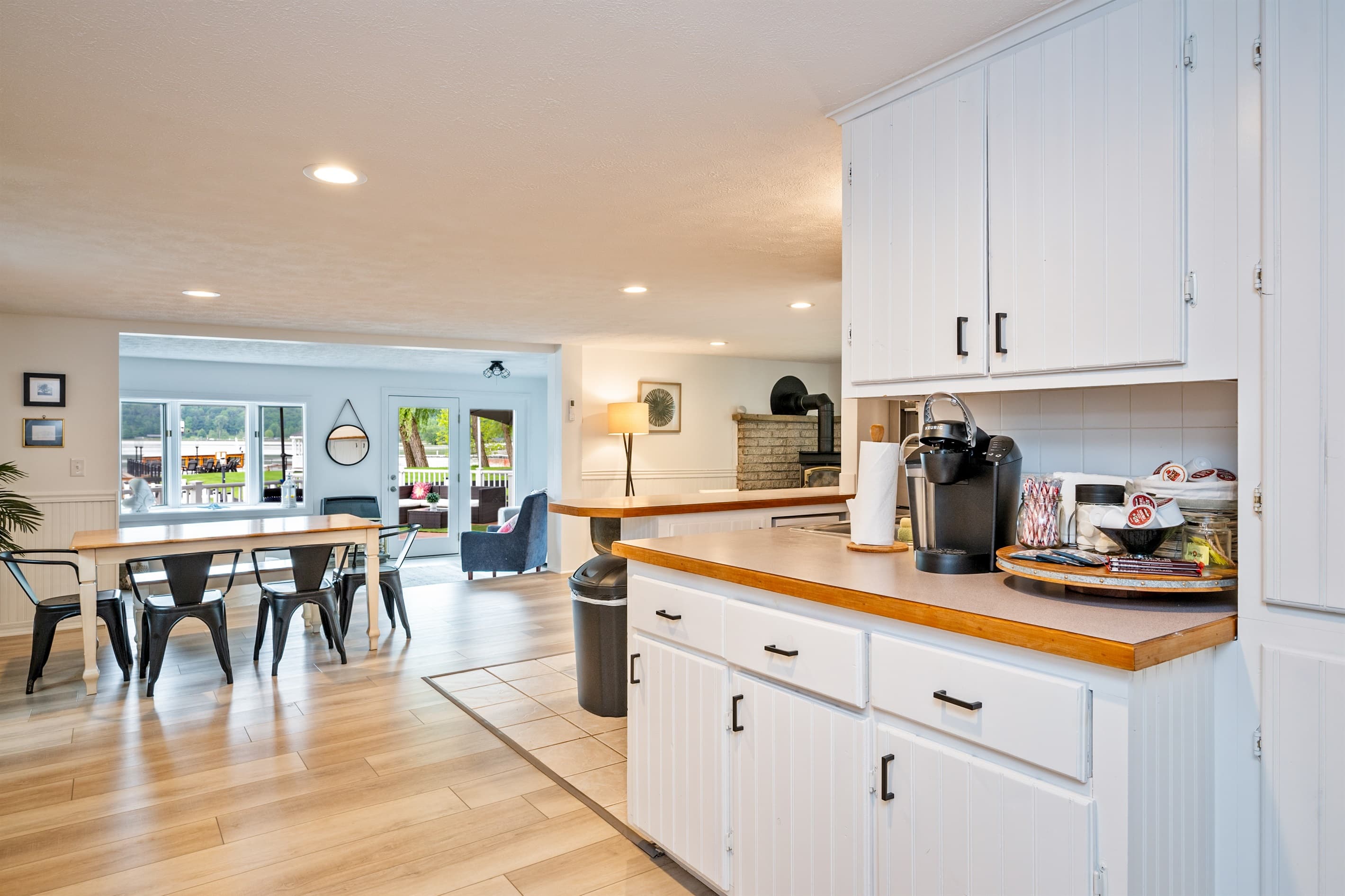 White kitchen bar with coffee station 