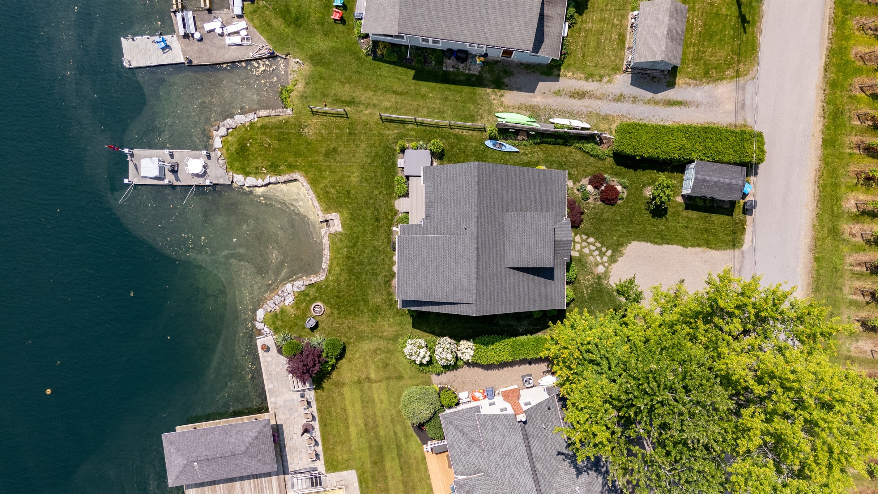 Aerial view directly above the property
