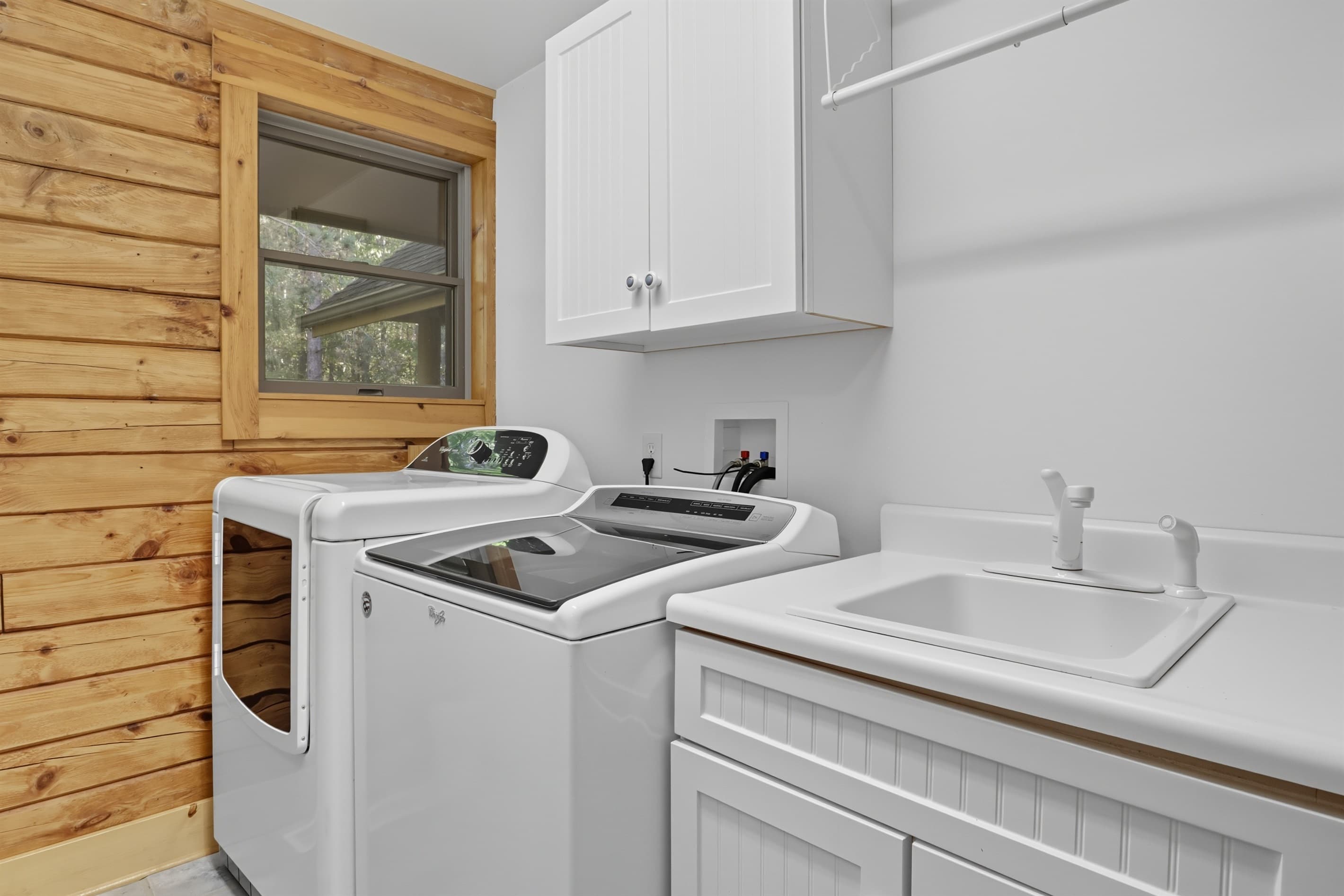 Laundry room with utility sink