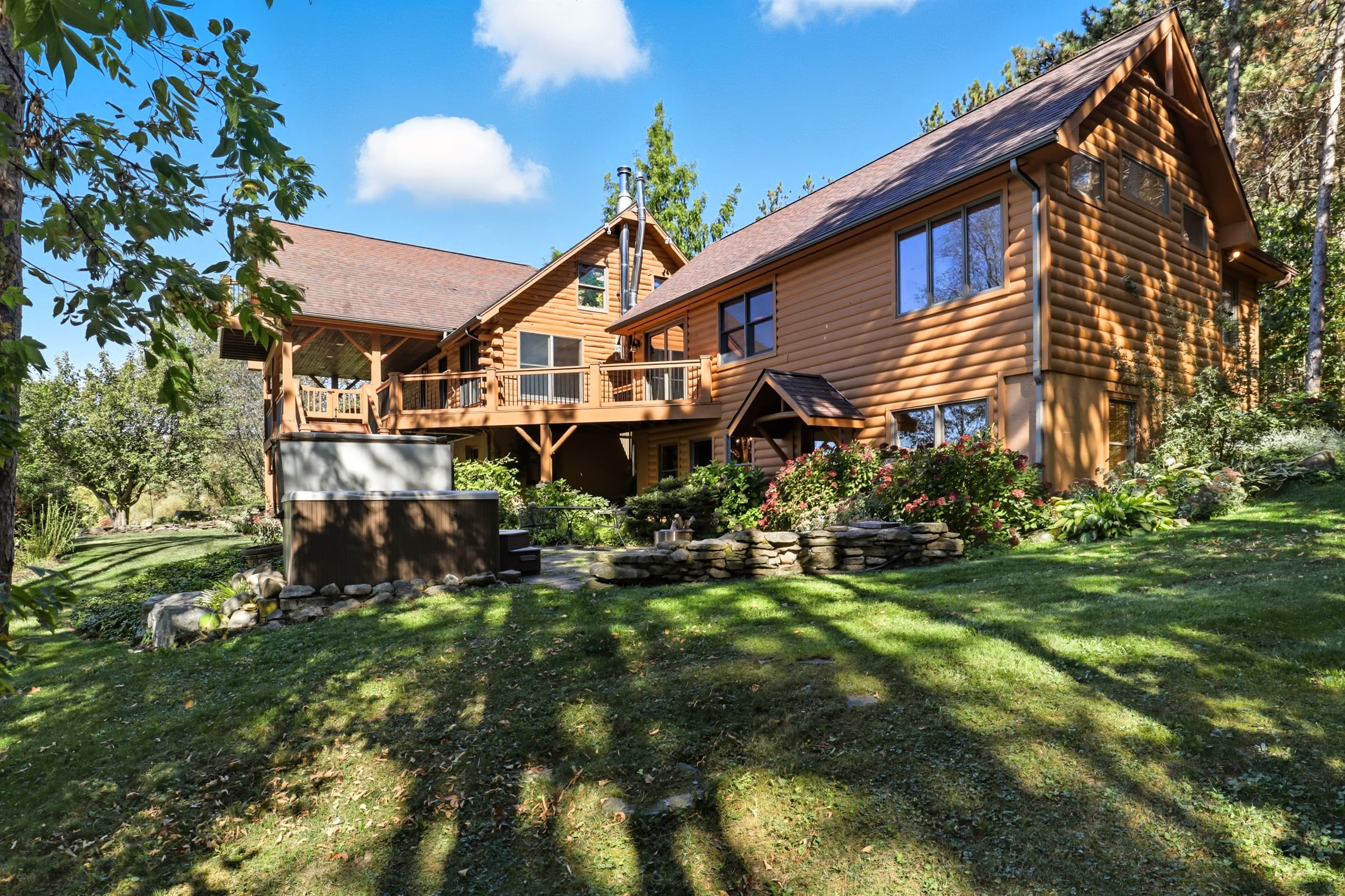 Front lawn facing the lodge
