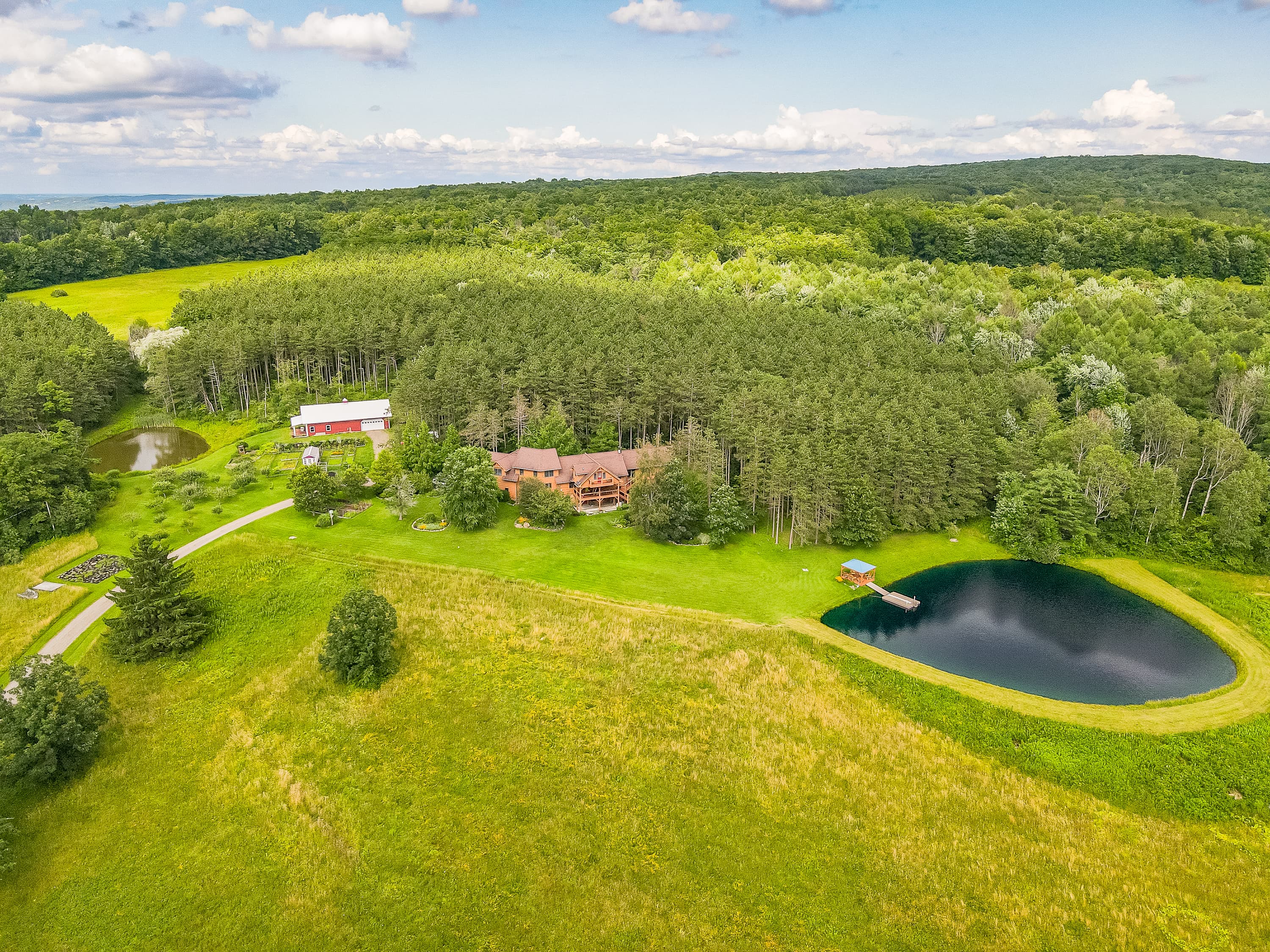 Countryside grounds with private pond