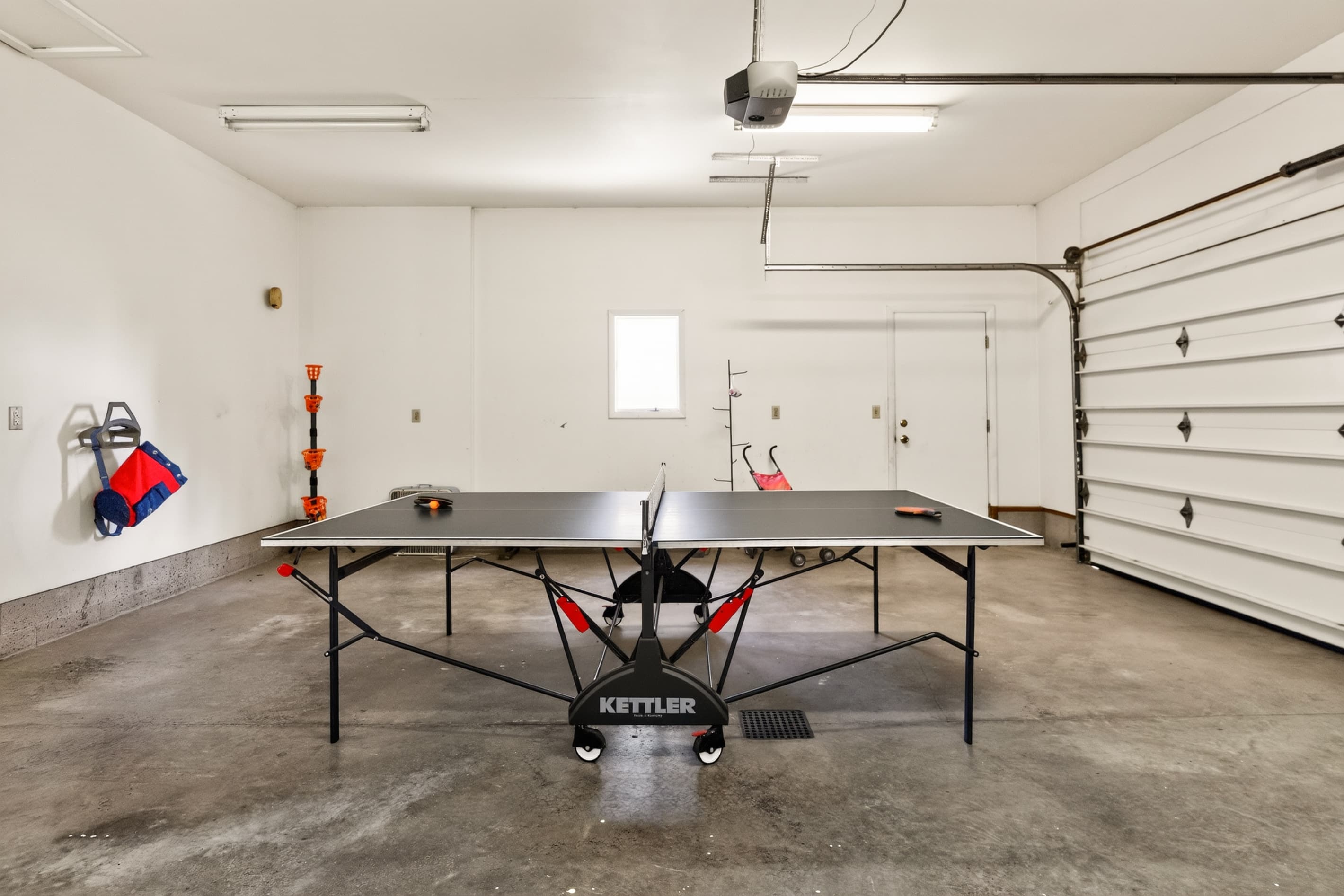 Garage game room with table tennis