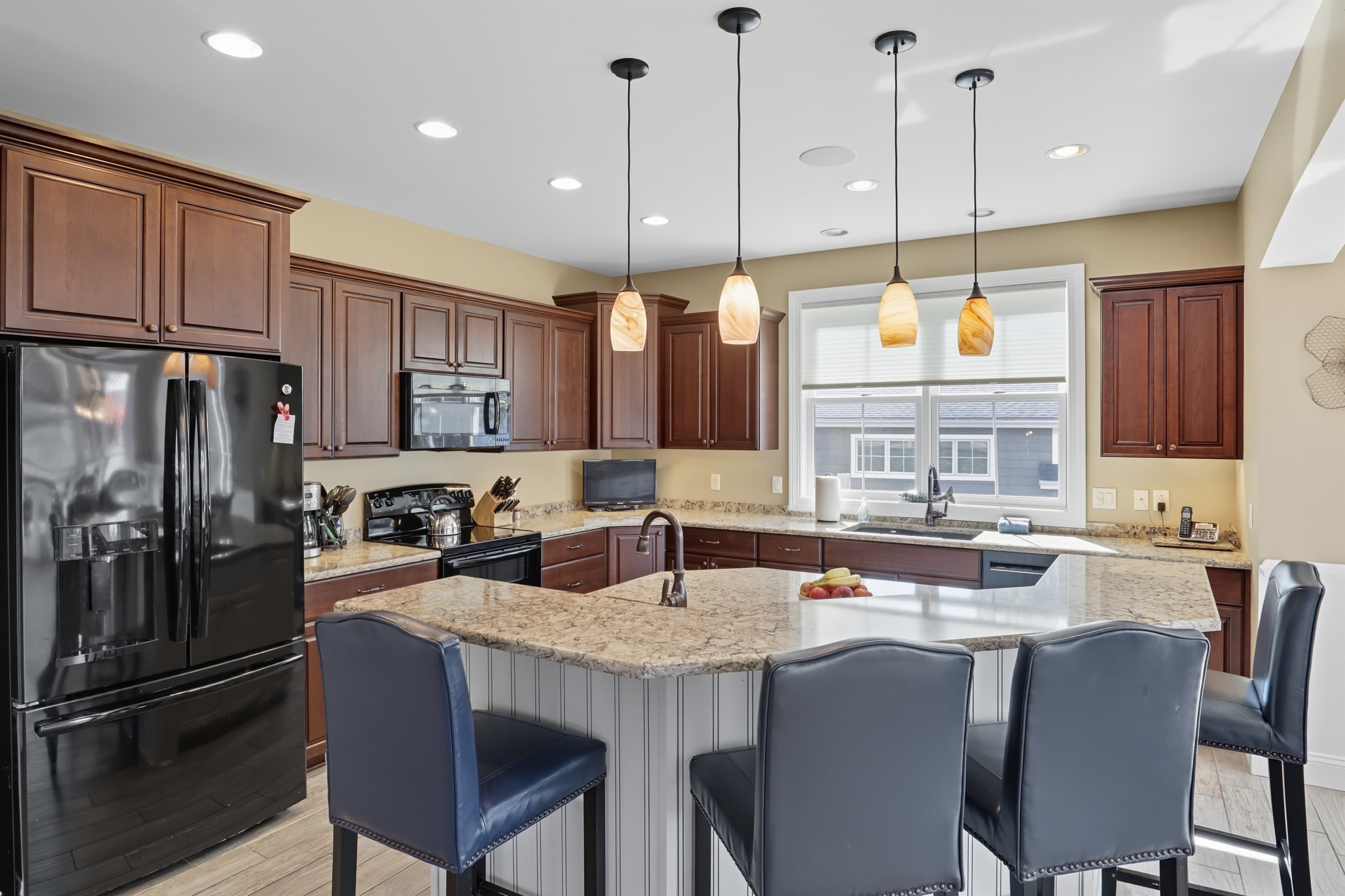 Large kitchen island with bar seating