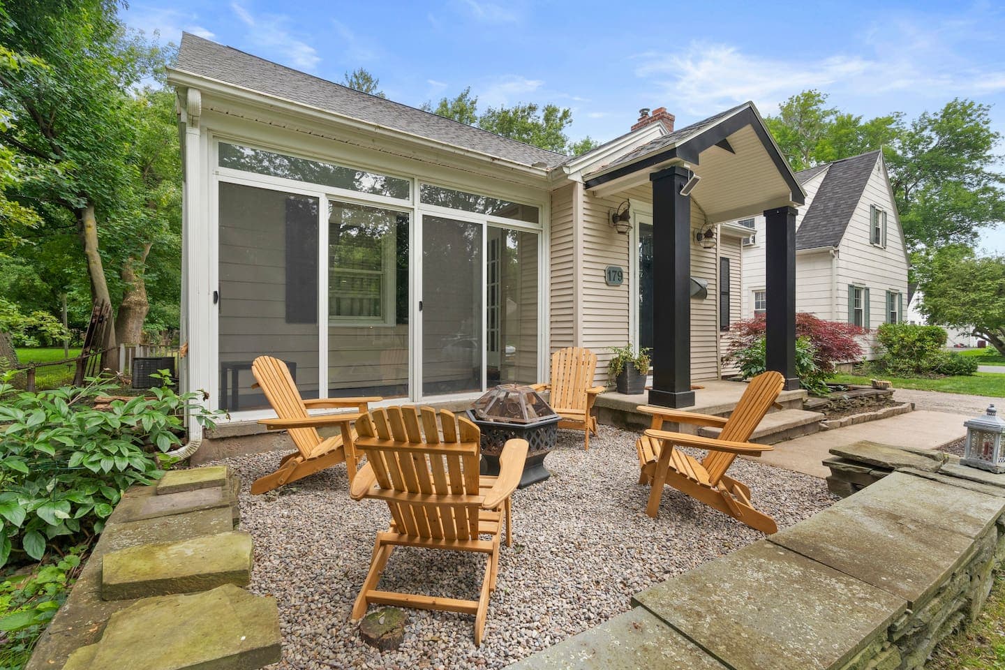 Outdoor seating with firepit