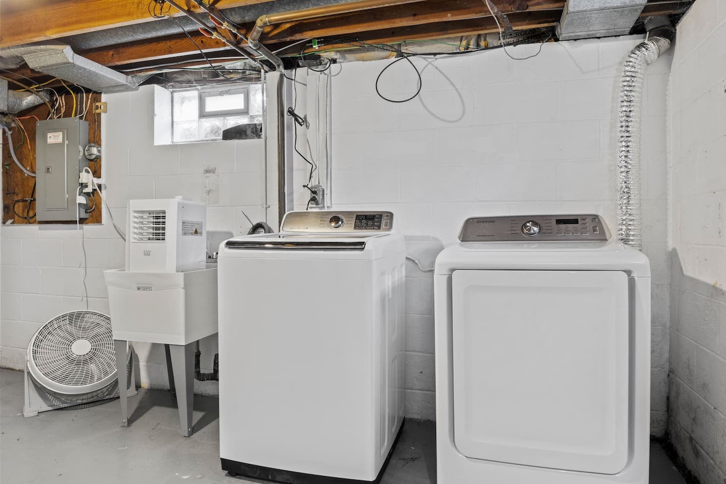 Accessible laundry area