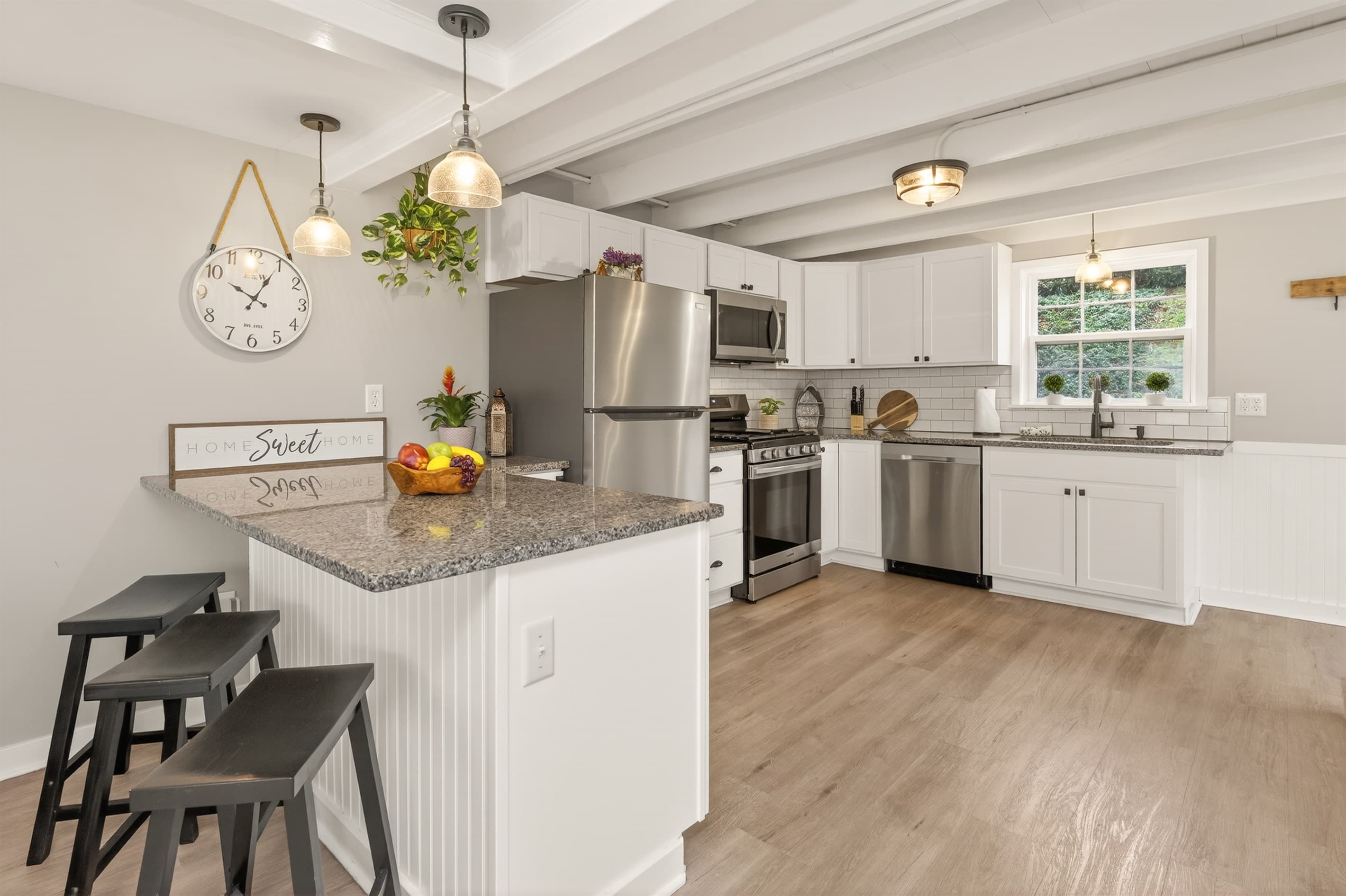 Kitchen island with bar seating