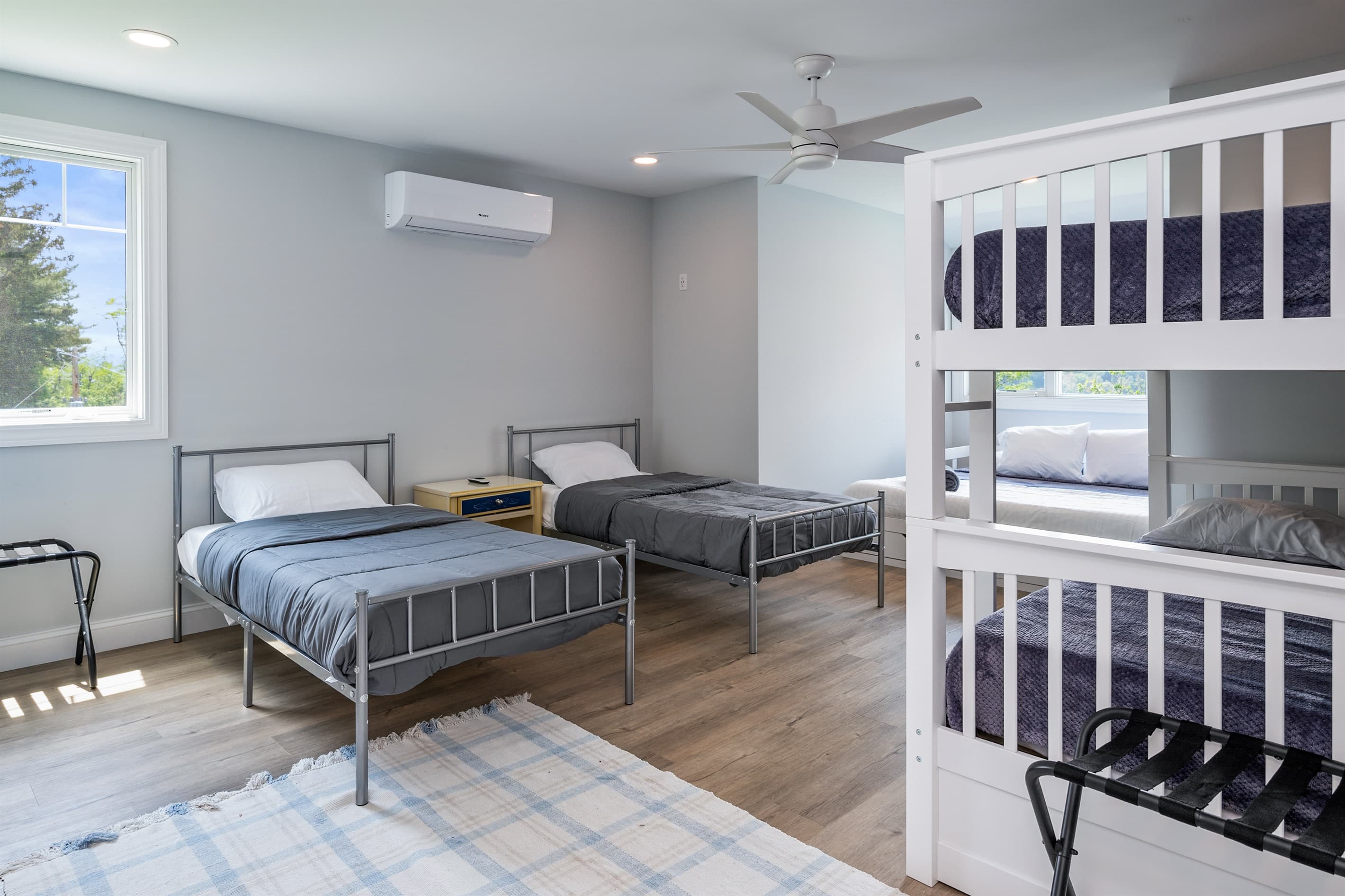 Bunk room with two additional beds