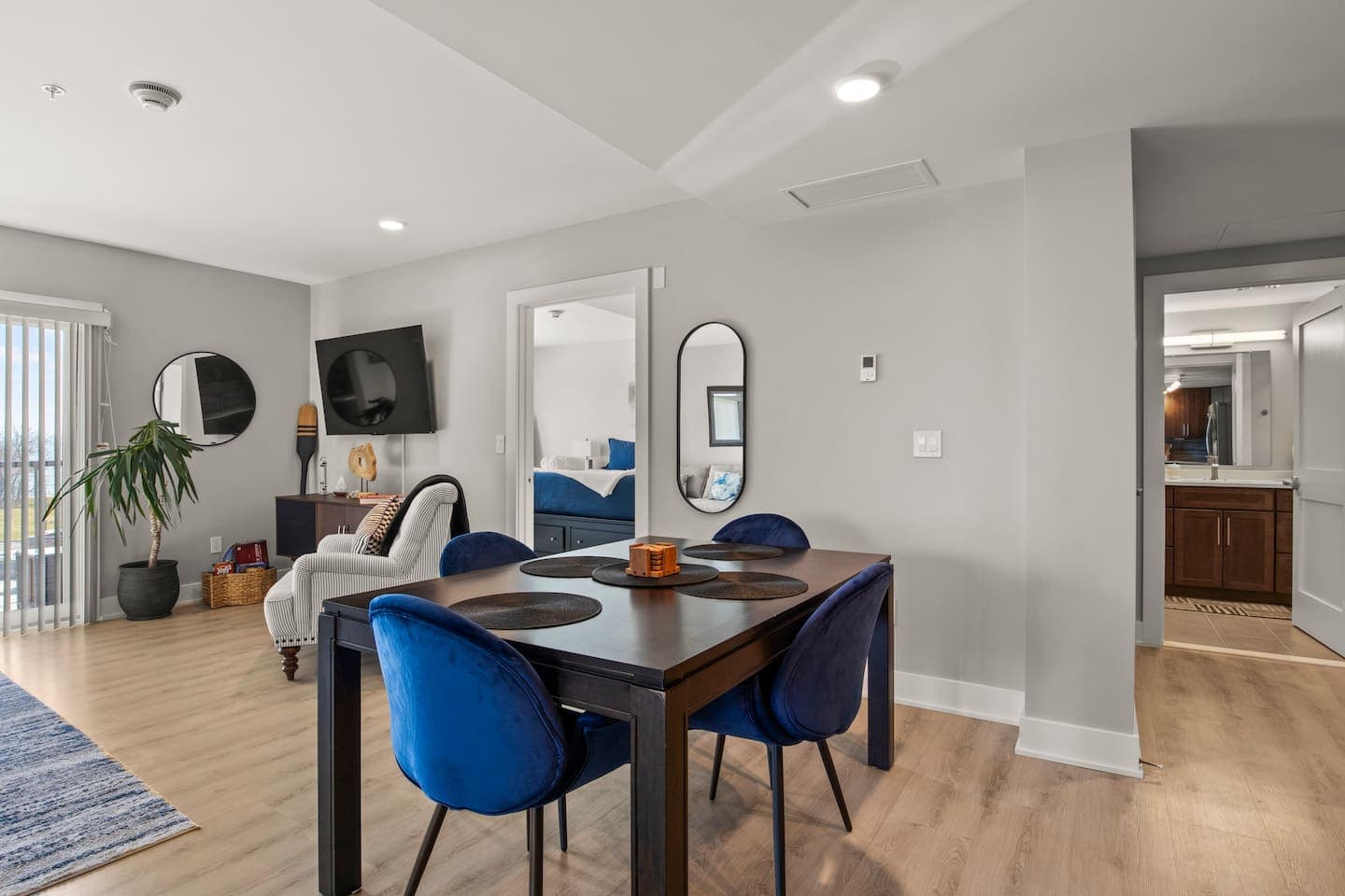Living area connected to dining area
