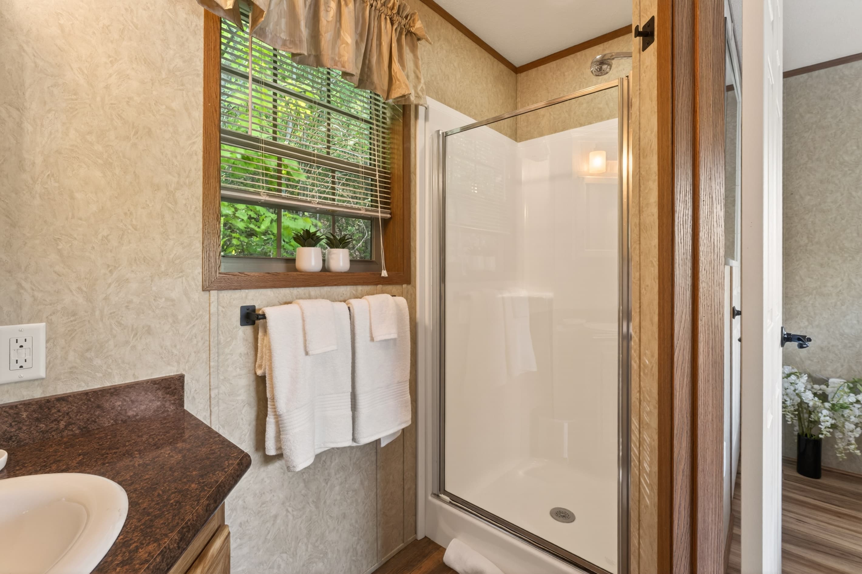 Cabin #3 bathroom with enclosed shower