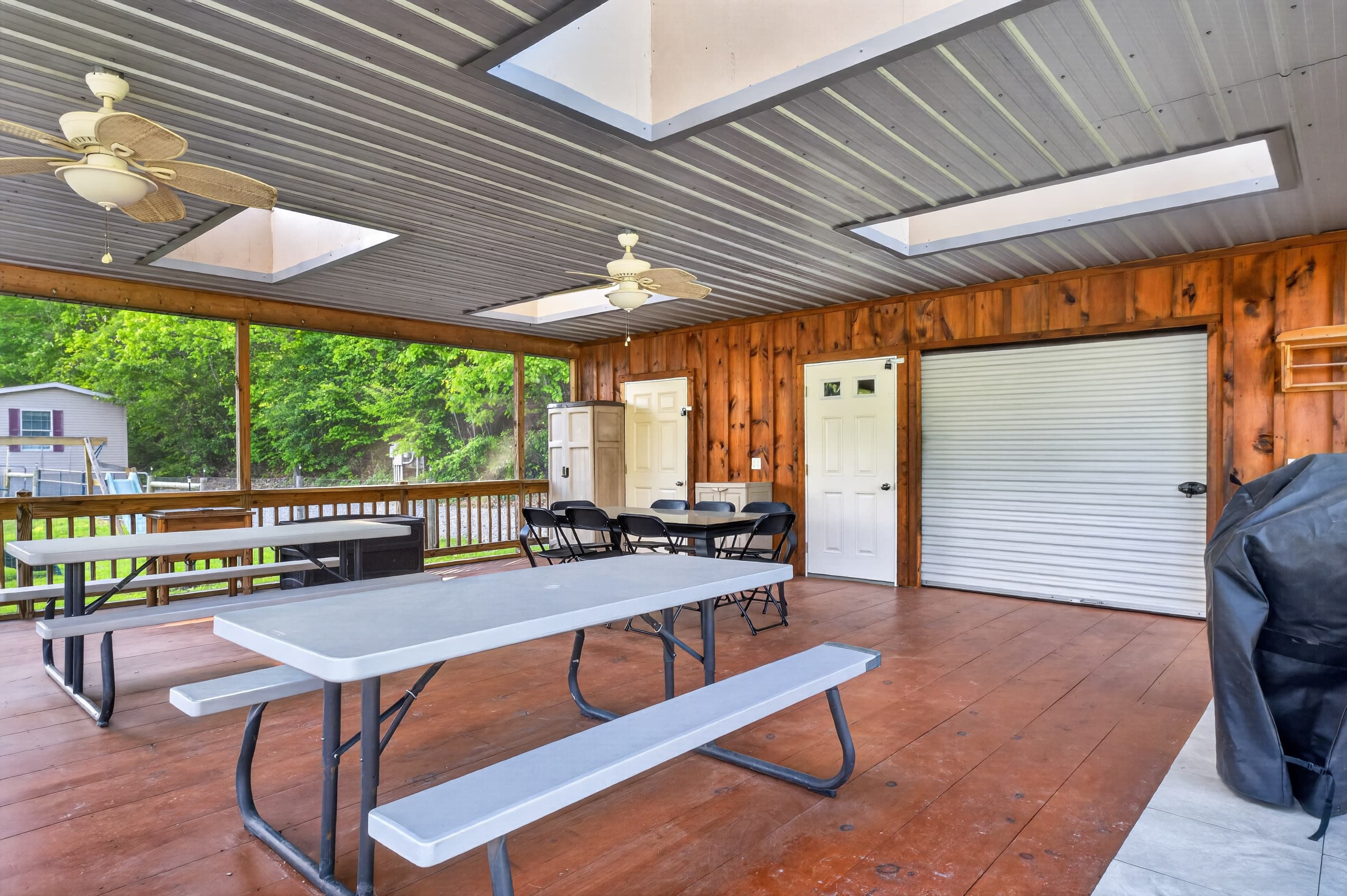 Pavilion counter area