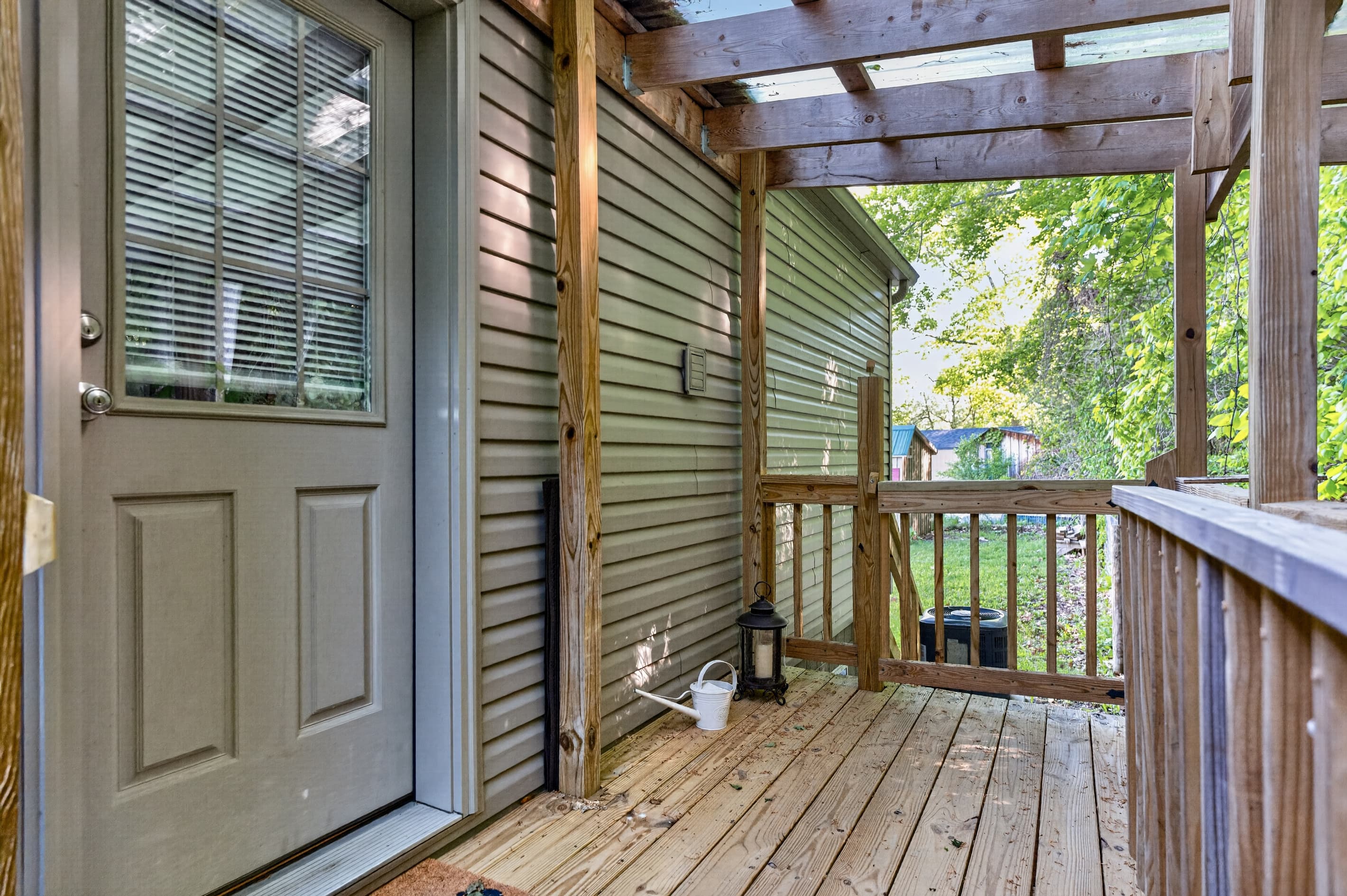 Cabin #3 covered porch with railing