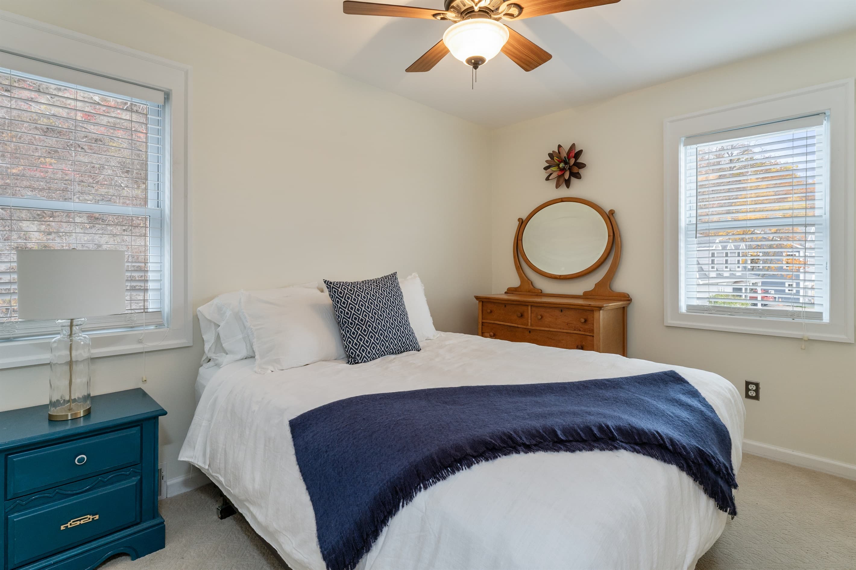 Queen bedroom with blue bedding