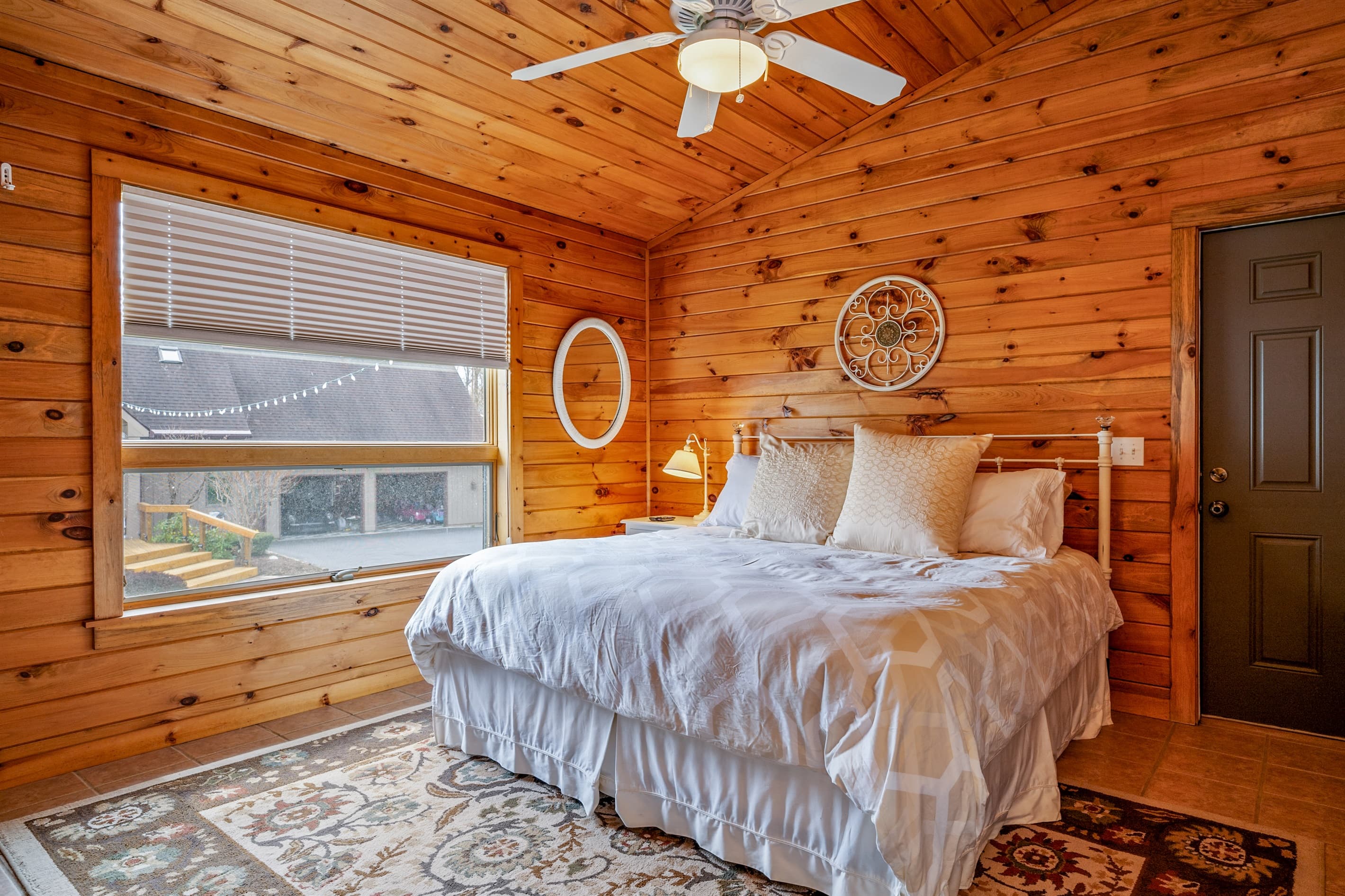 King bedroom with private entrance
