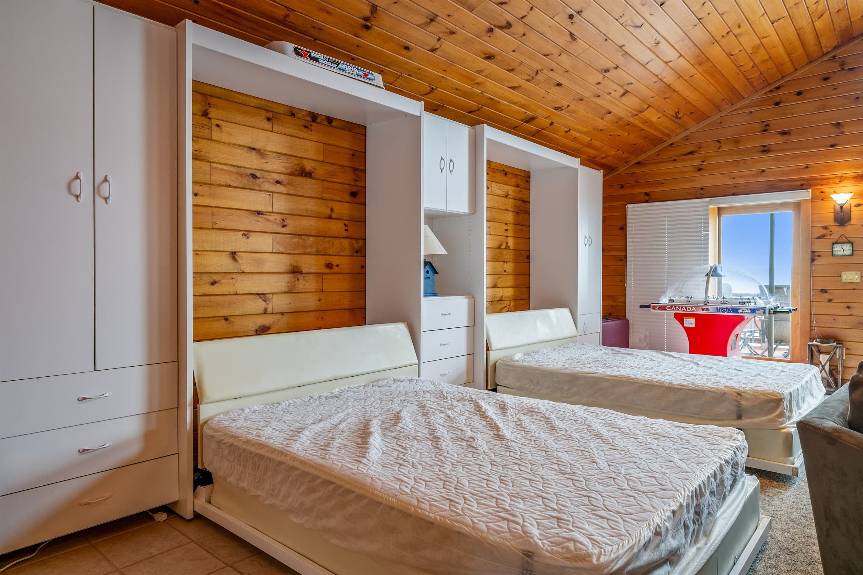 Living room with two additional beds