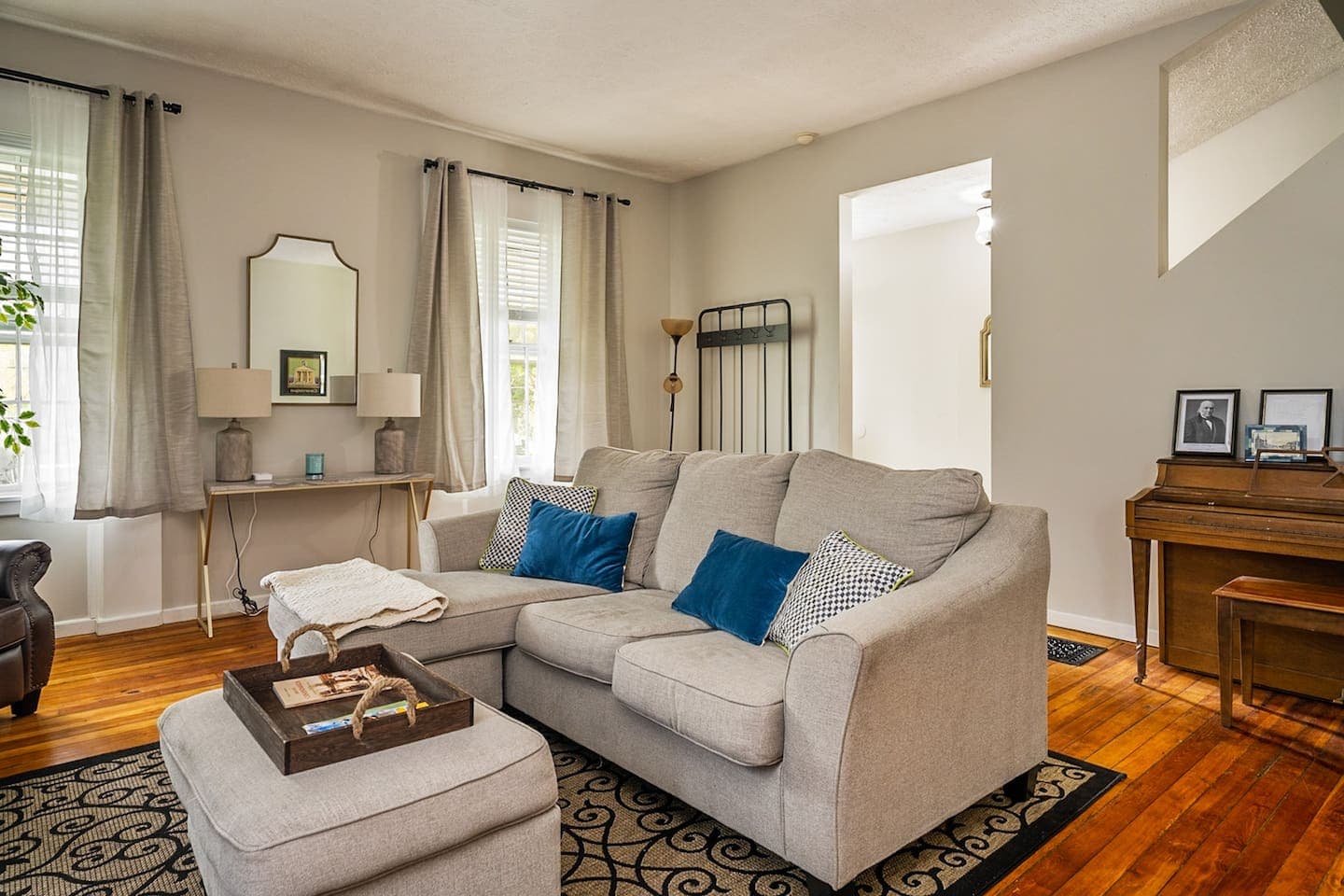 Unit 40 sitting area with television