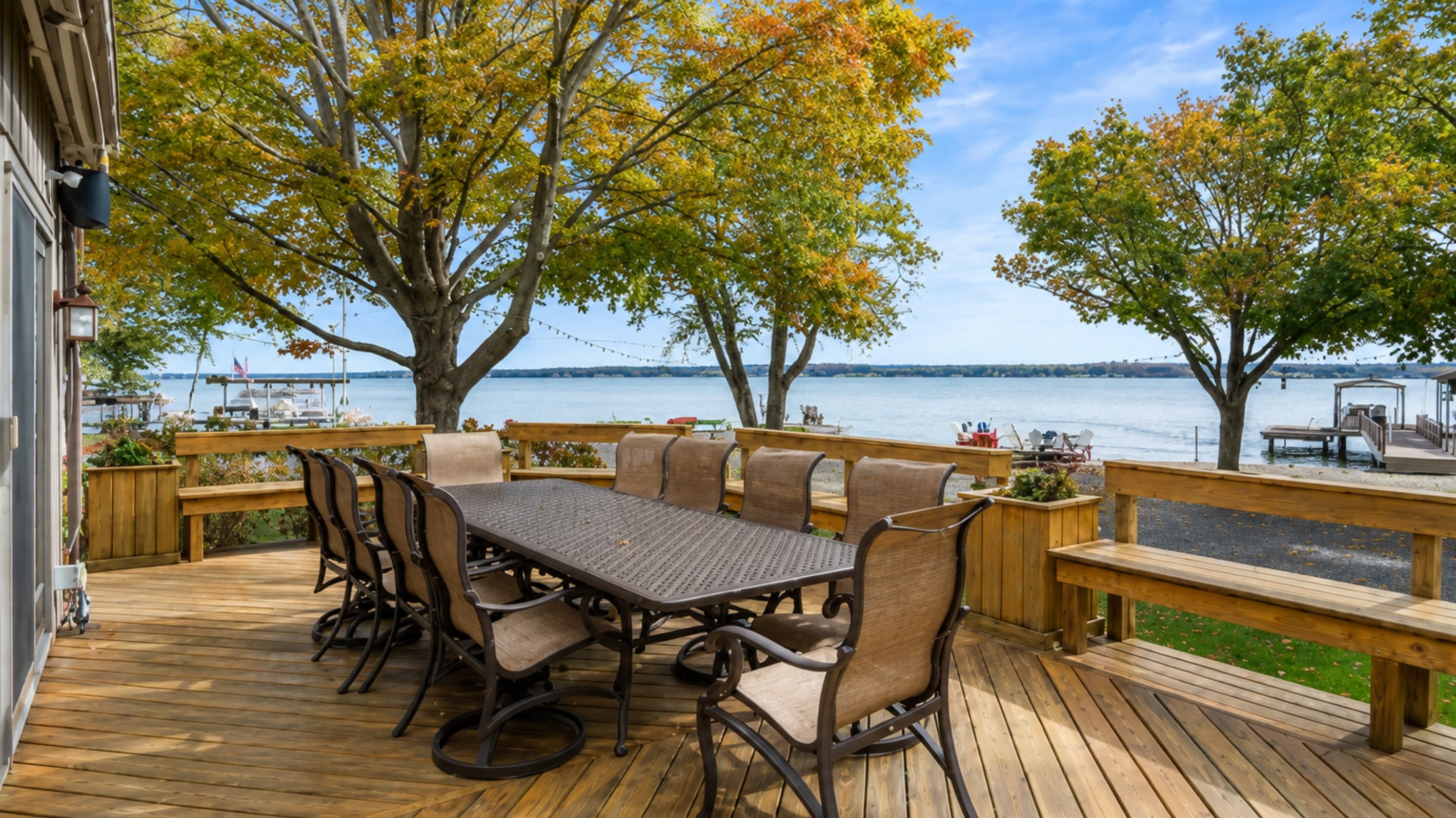 Deck dining area overlooking the lake