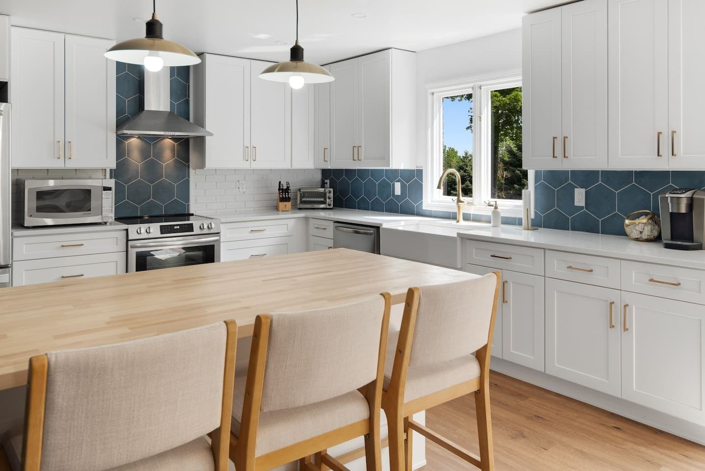 Kitchen island with bar seating