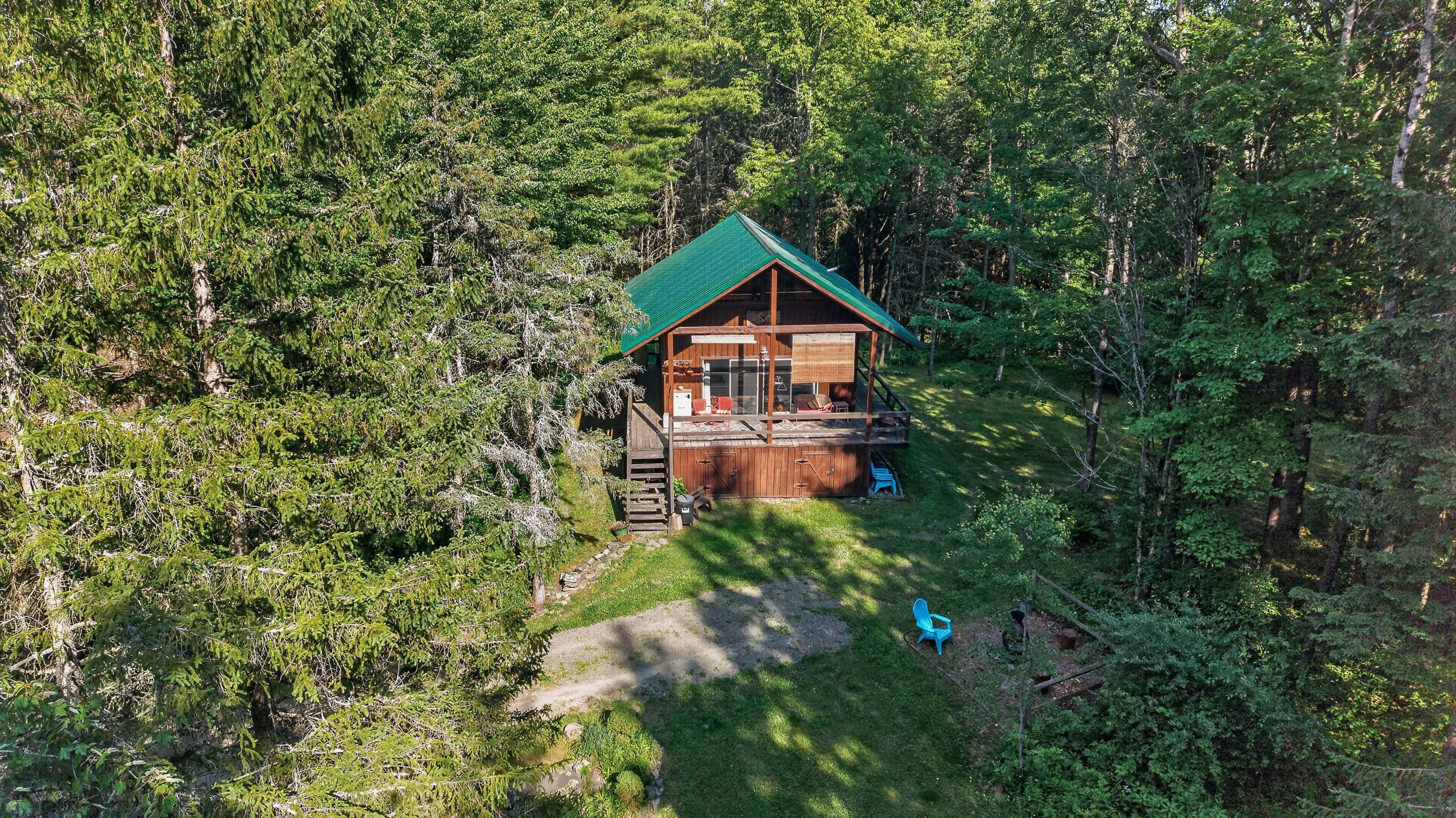 Aerial view directly above the cabin