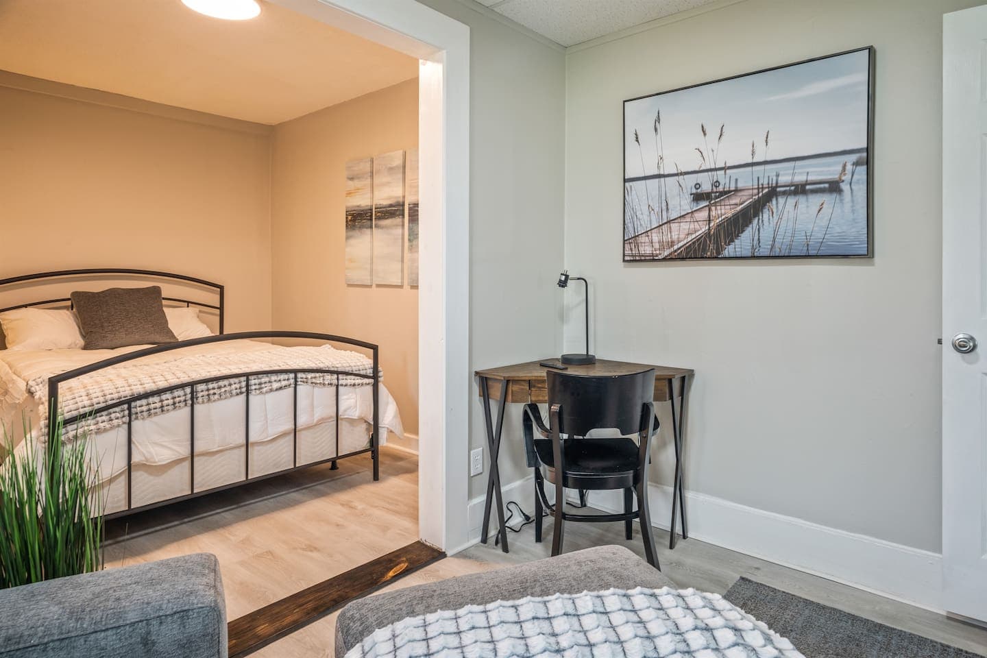 Bedroom entrance with small desk worksapce