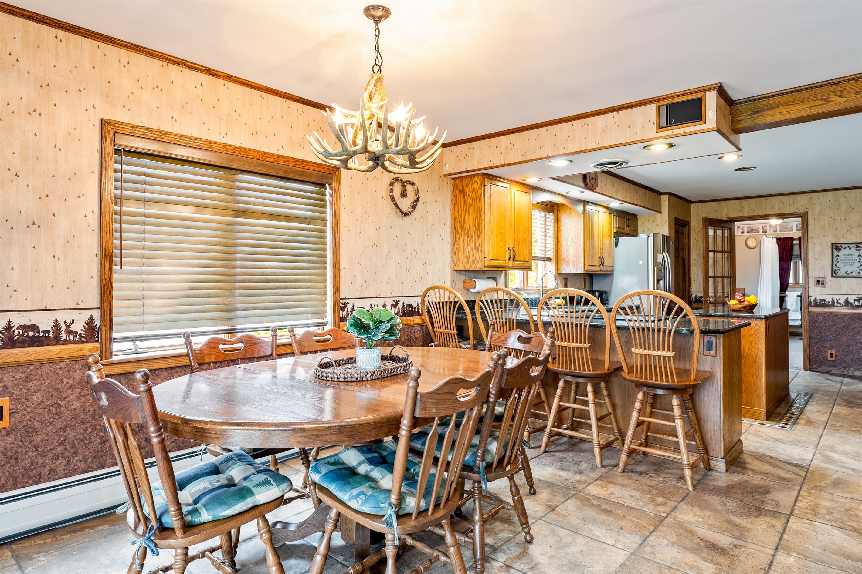 Dining room connected to the kitchen