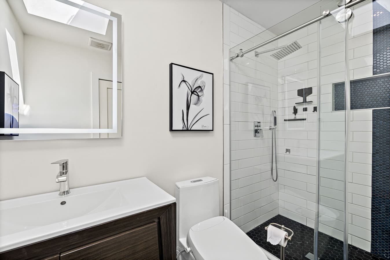 16-web-or-mls-SEATTLE_STILLS-127.jpg