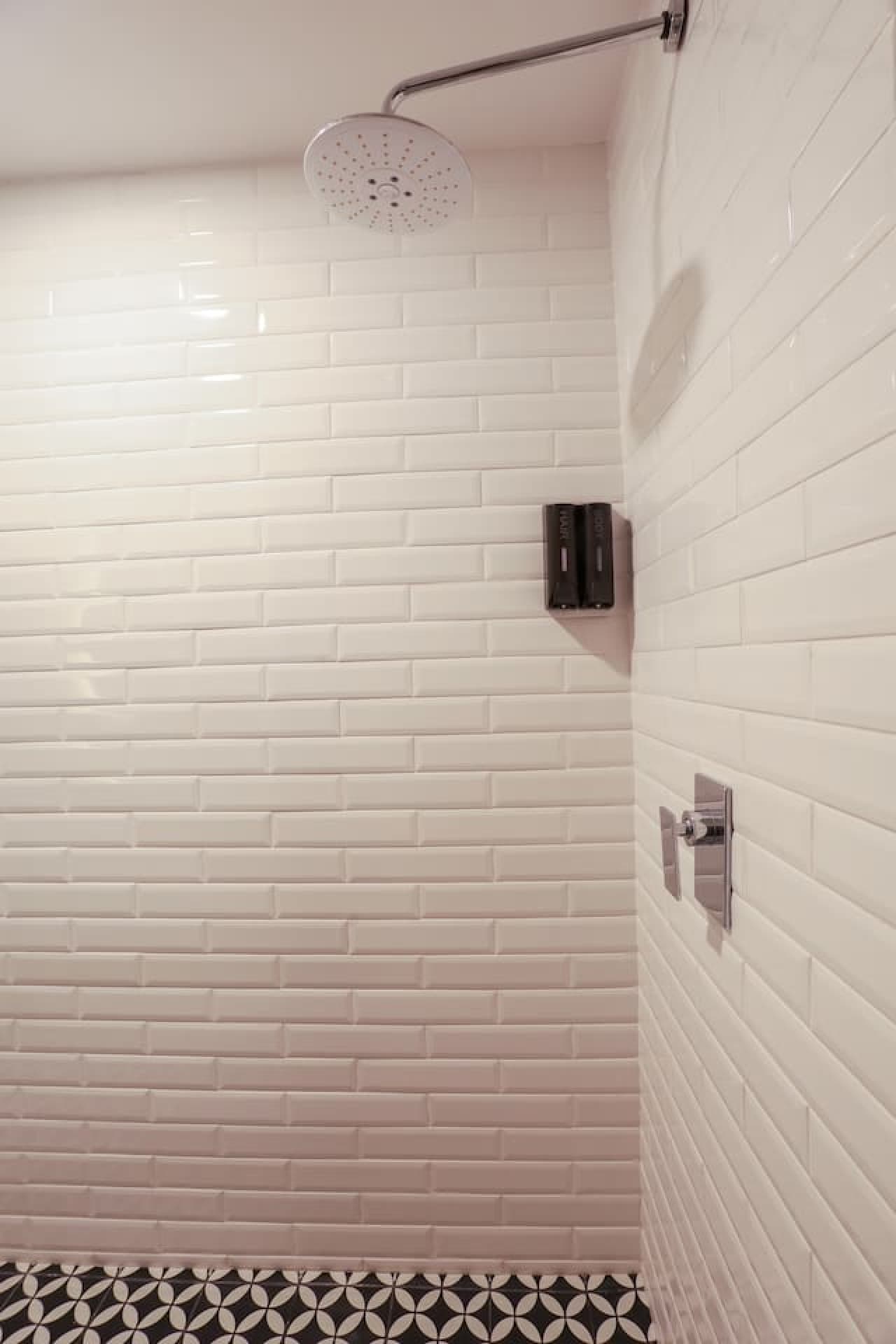 -Baño completo / Regadera.