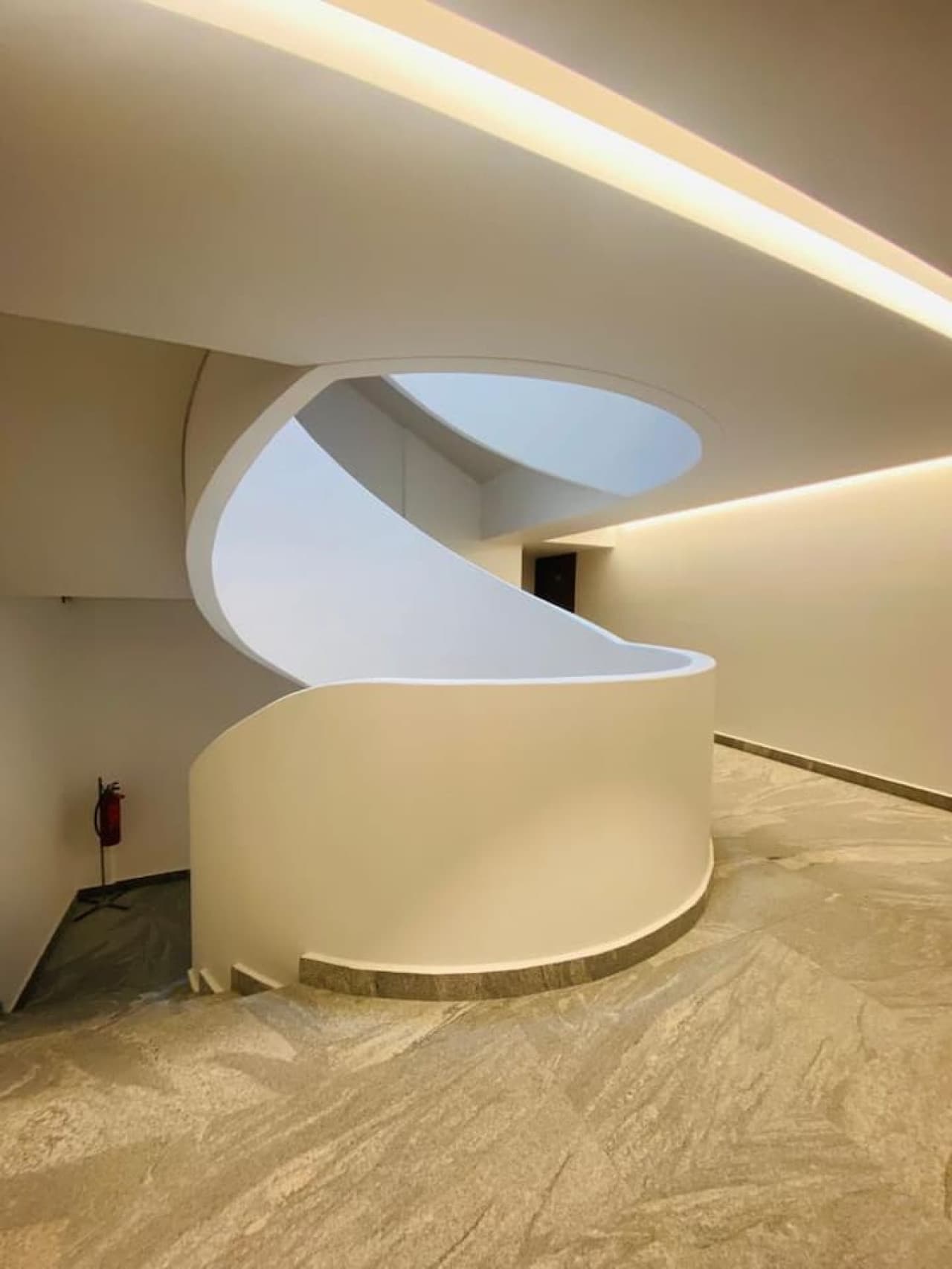 ESCALERAS TORRE B