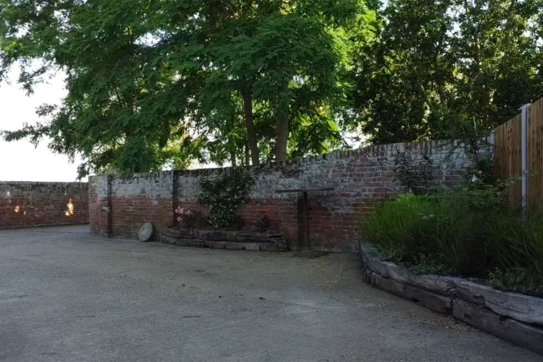 Gallery Image 15