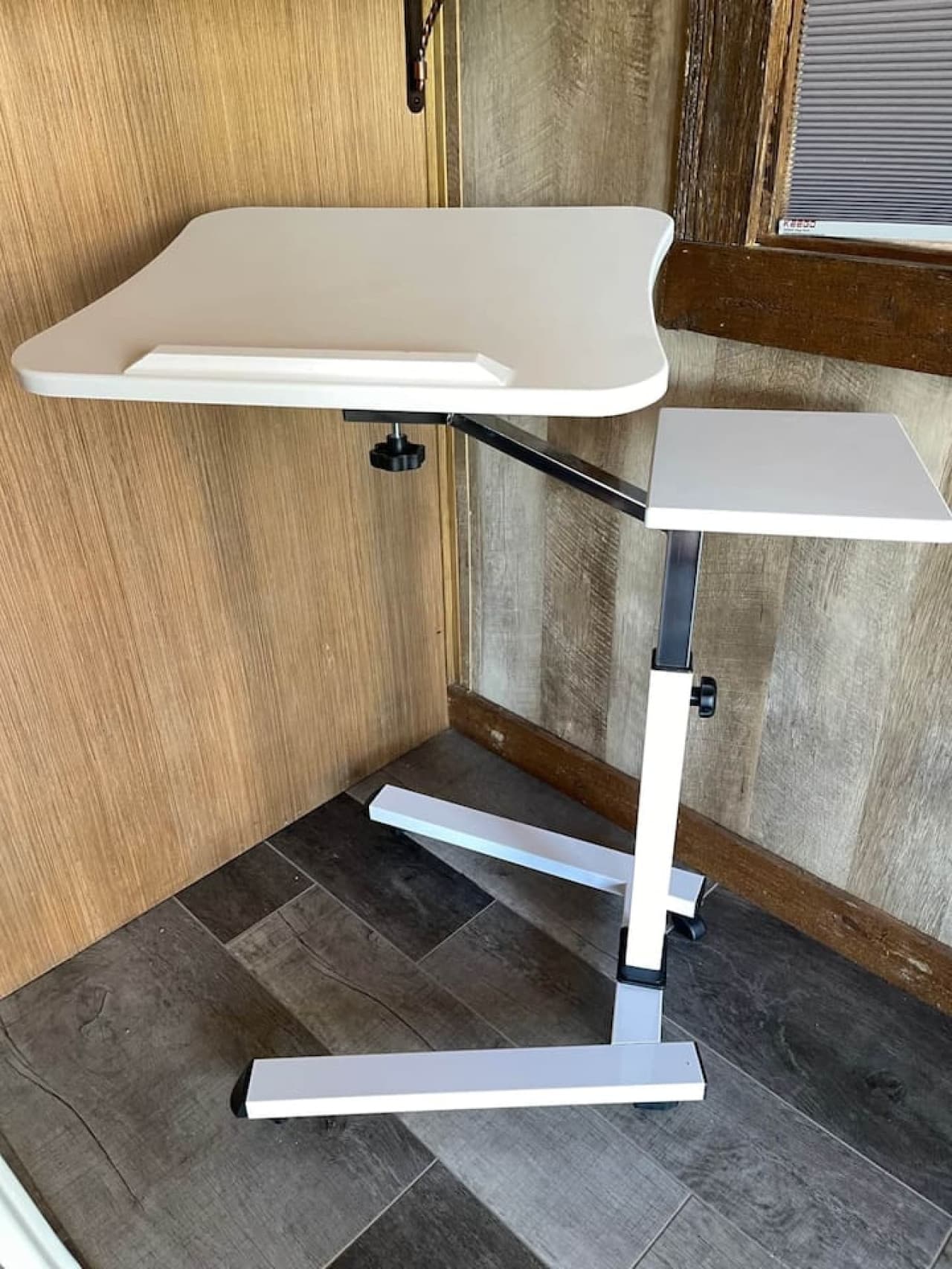 CC Computer Stand