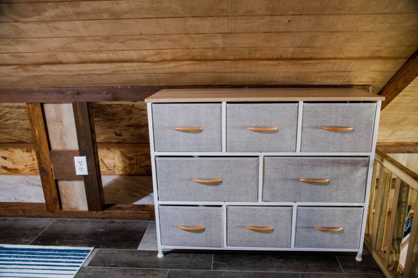 CC Loft dresser