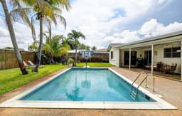 Tranquil Oasis: Pool & Fire Pit in Boynton