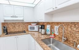 Beach Home 1Bedroom 2 Queen Beds Ocean View